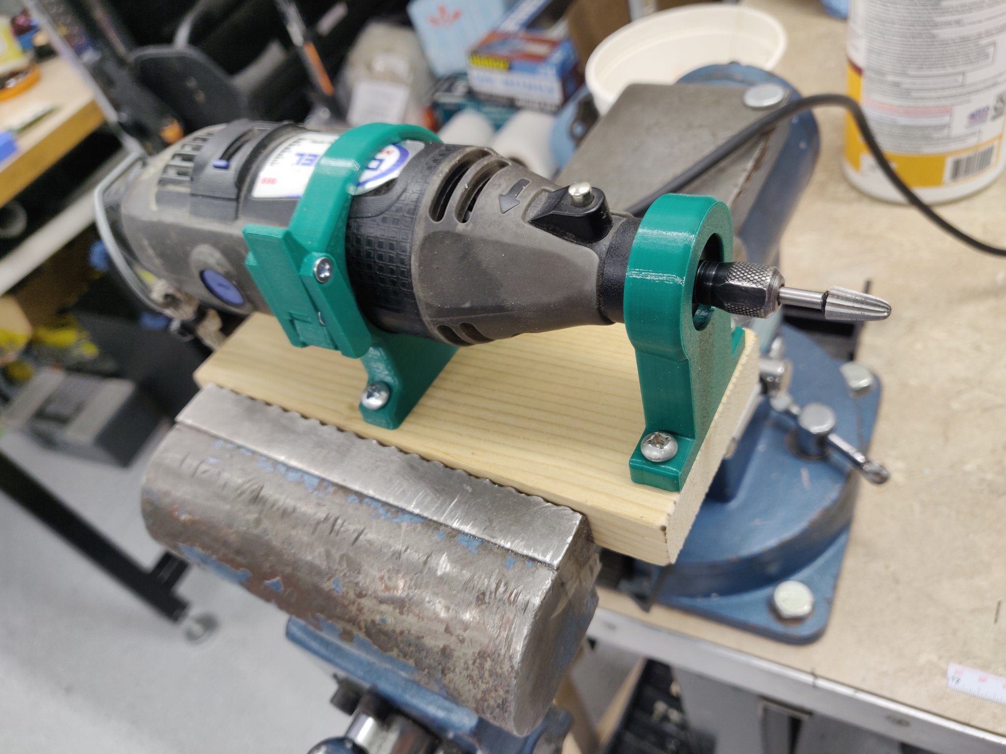 Giá đỡ kẹp Dremel model 395 cho máy công cụ 3D