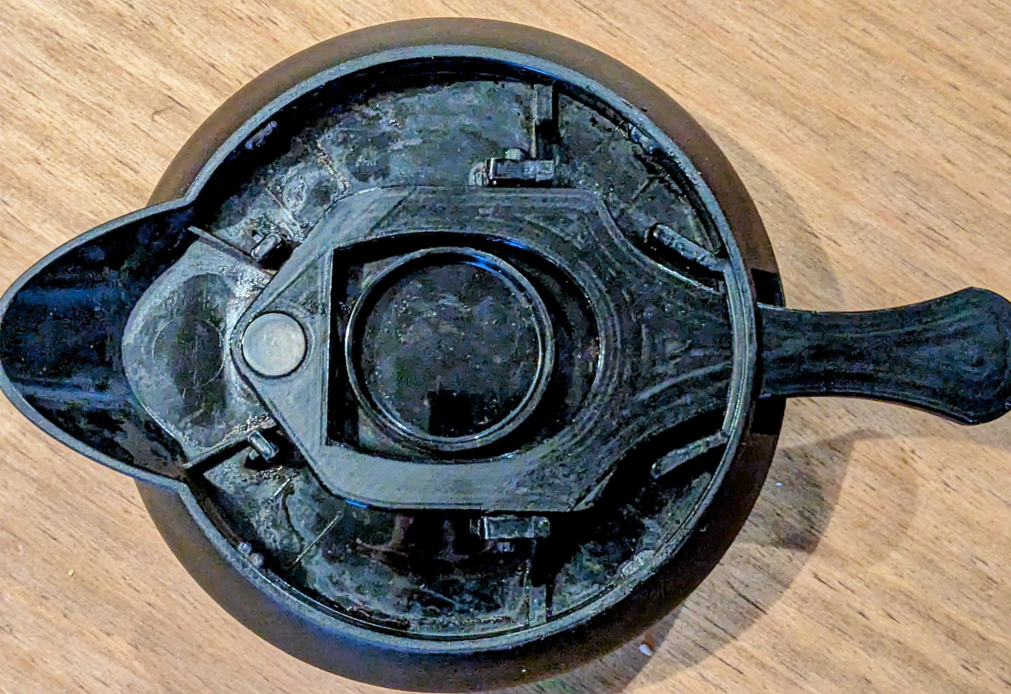 Thay thế cần gạt nắp bình Bonavita