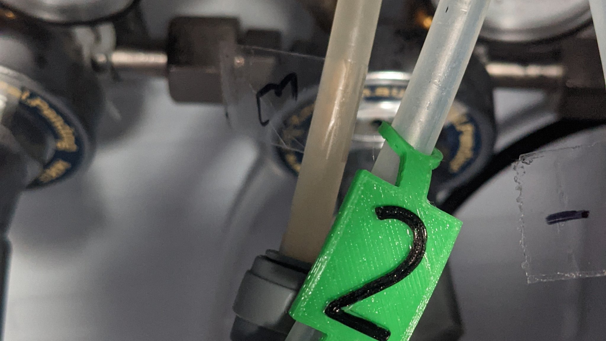 Nhãn đánh dấu cho đường ống bia trong kegerator