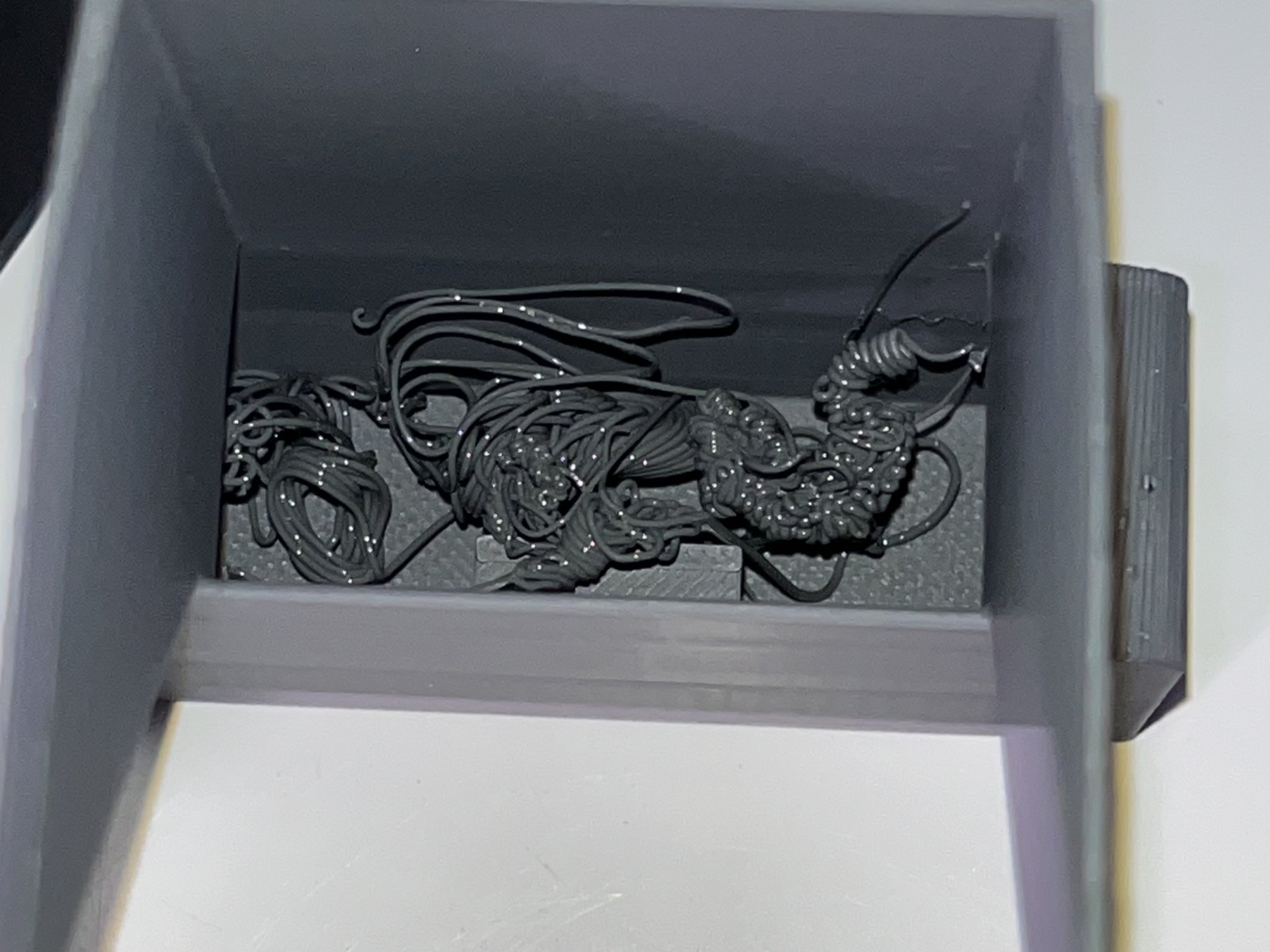 Cửa xả phân từ Bambu Labs với nam châm ẩn