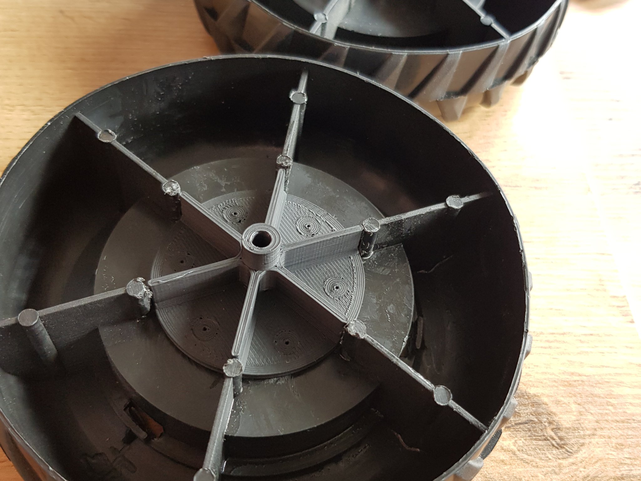 Hub bánh trước cho xe kéo nông trại RC F975