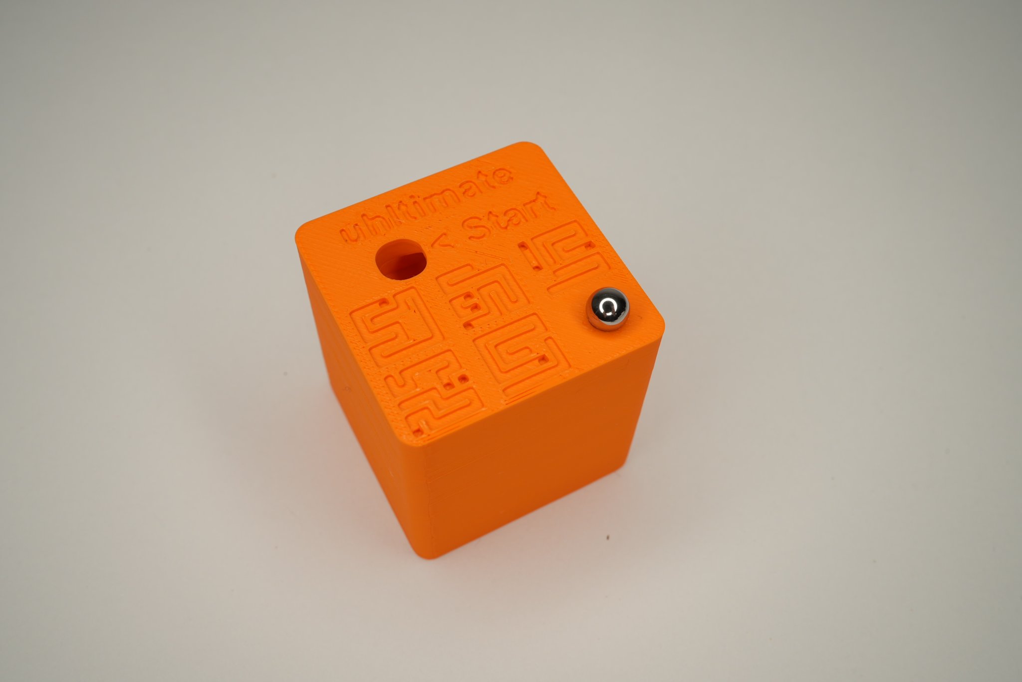 Labyrinth Hình Khối Huyền Bí: Điều Hướng Qua Mê Cung Bí Ẩn Để Tìm Tự Do! In Ngay Tại Chỗ