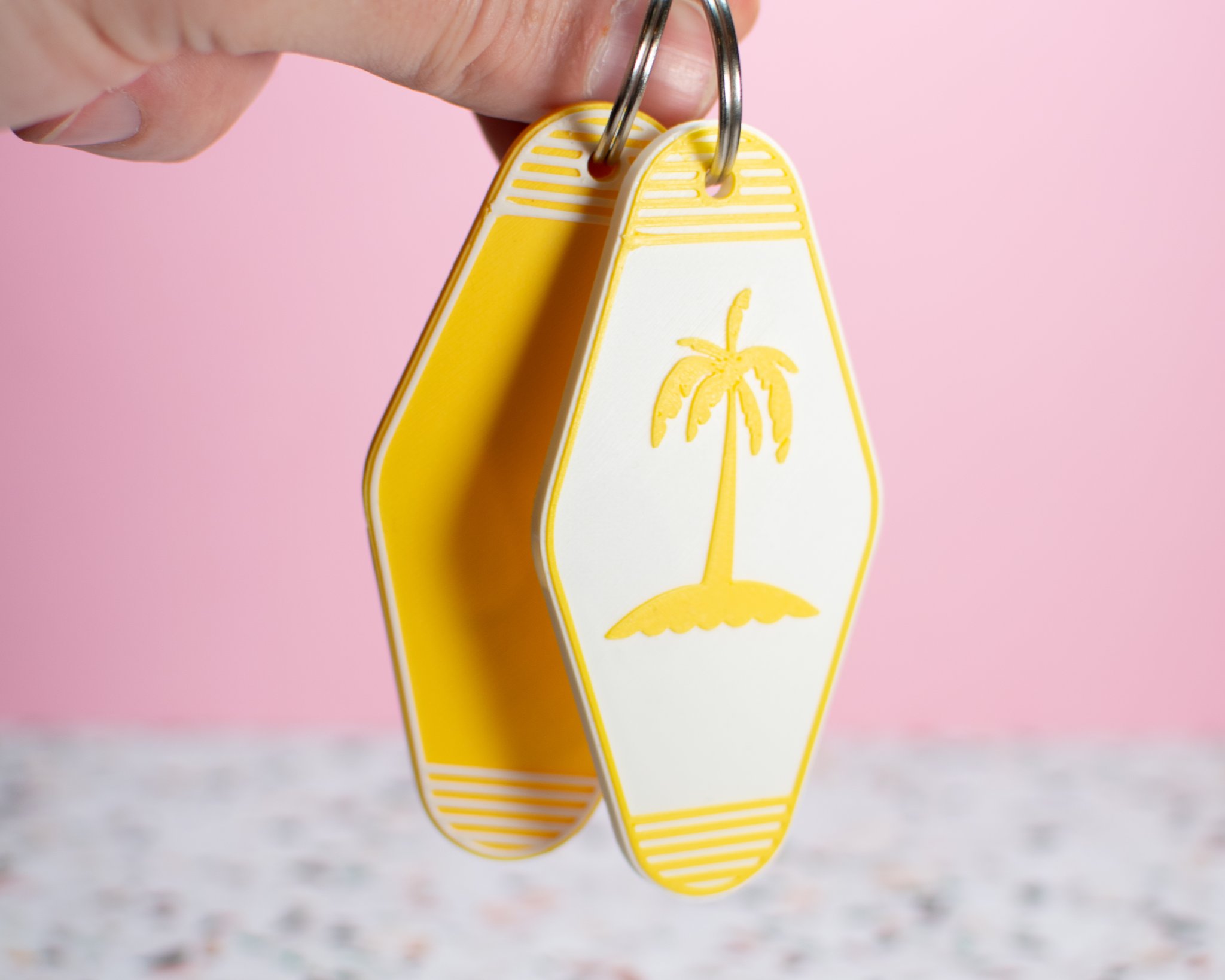 Thẻ khóa khách sạn tích hợp NFC và còi báo động