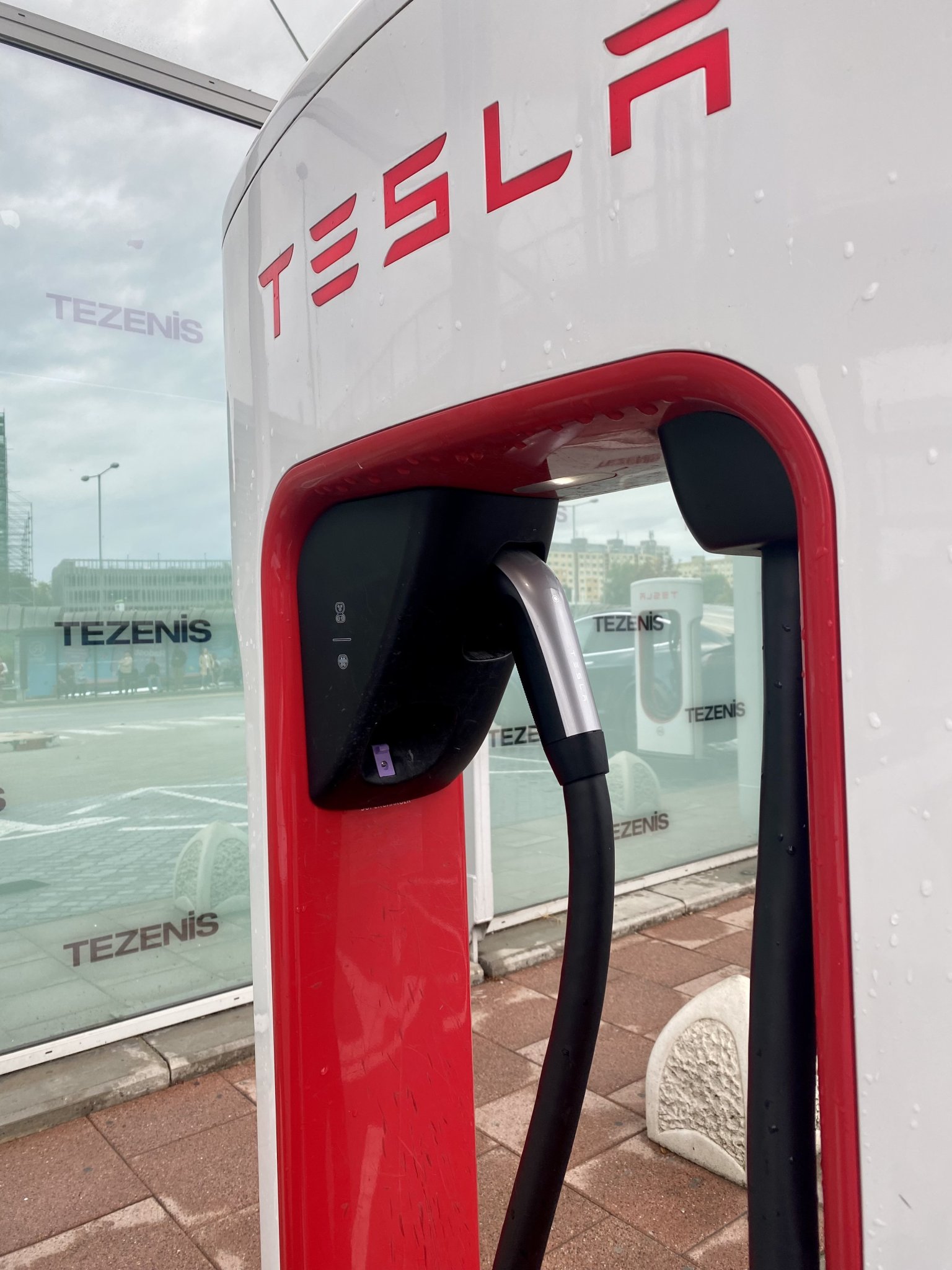 Giá đỡ cáp sạc Tesla Supercharger loại 2