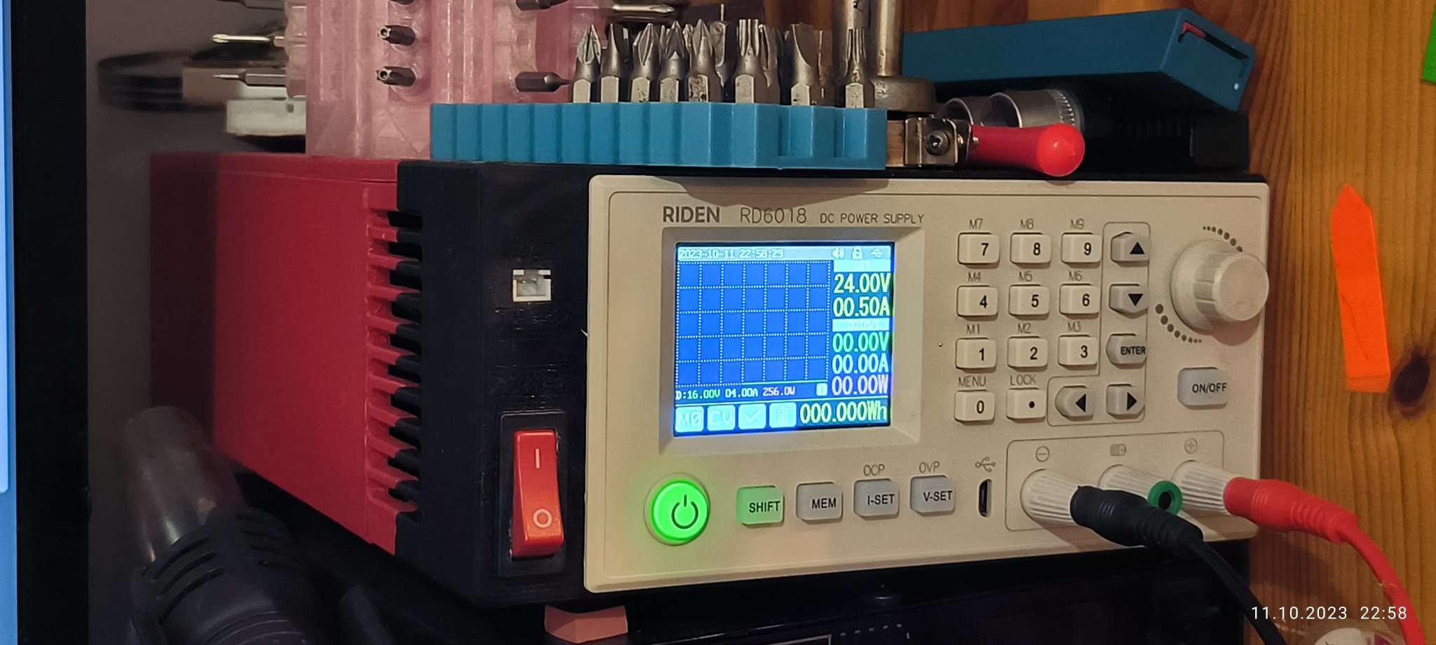 Hộp đựng RIDEN 6018 với nguồn điện 70V 17A chính hãng