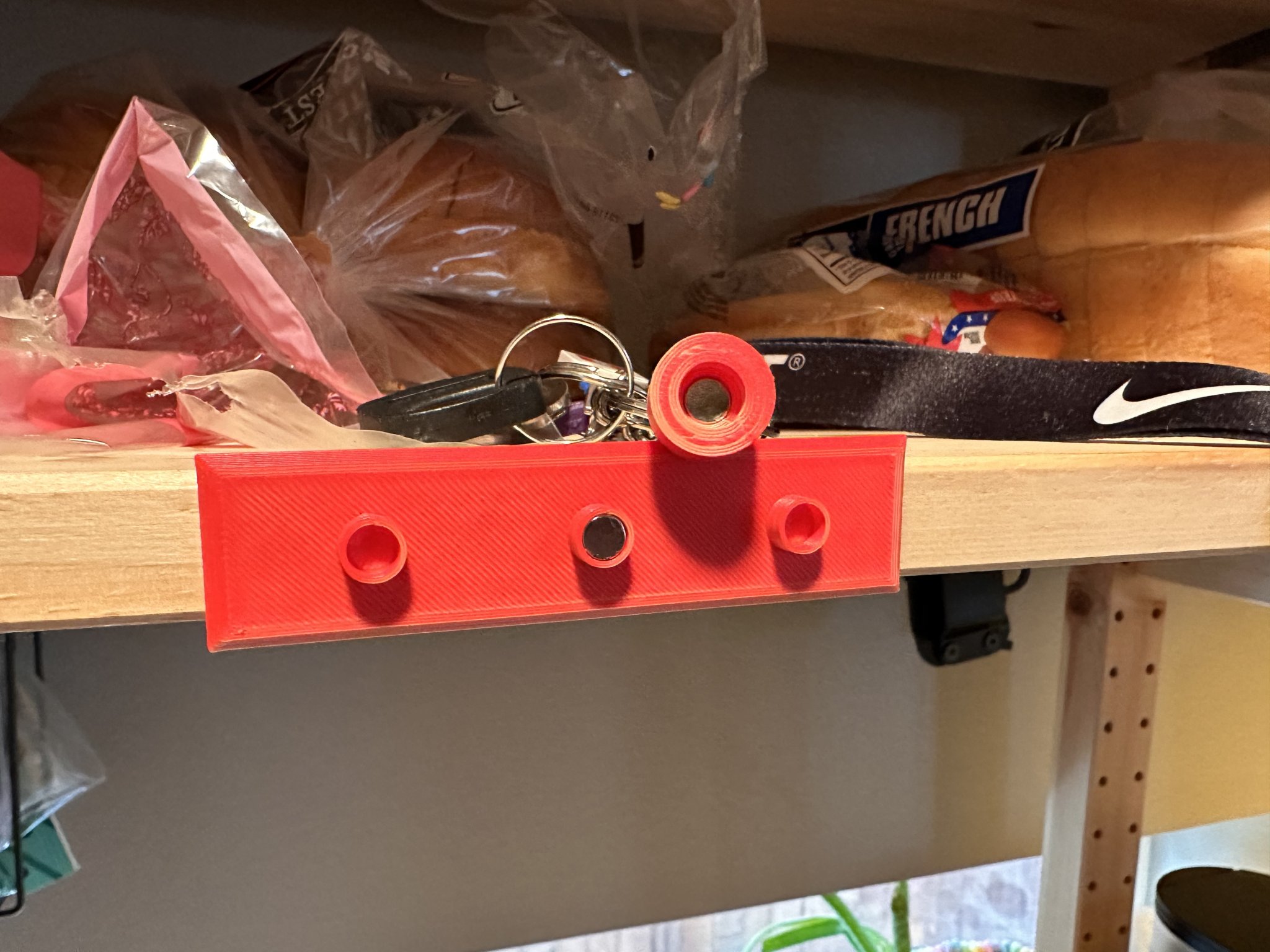 Móc treo chìa khóa từ tính tiện lợi cho gia đình