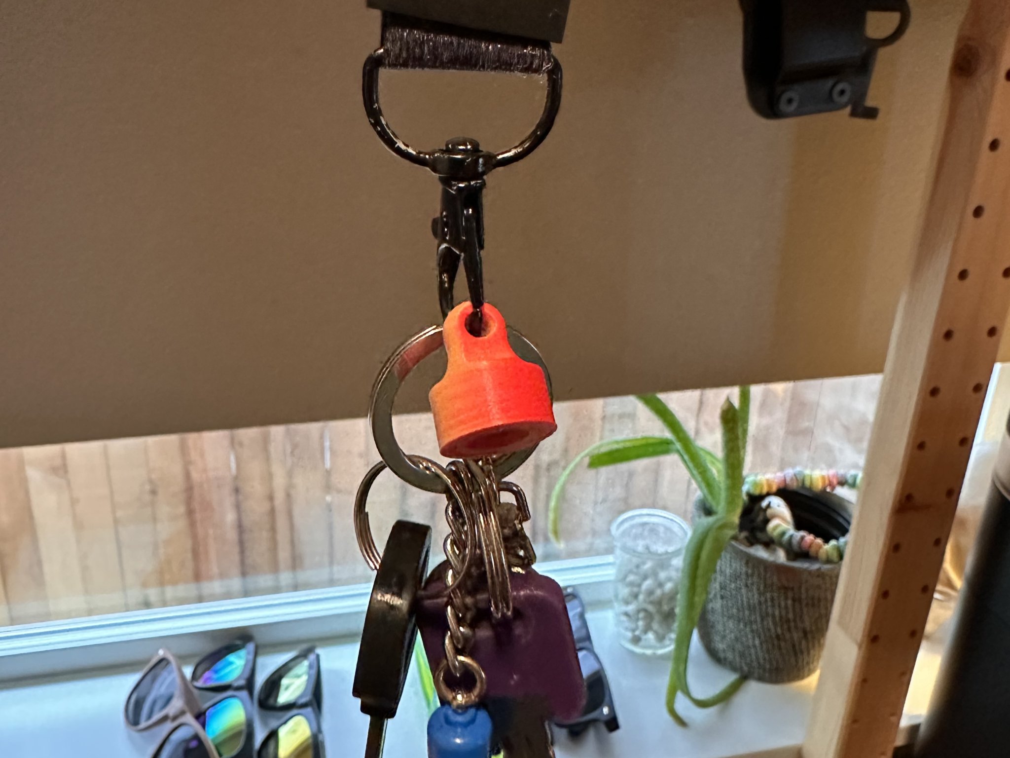 Móc treo chìa khóa từ tính tiện lợi cho gia đình