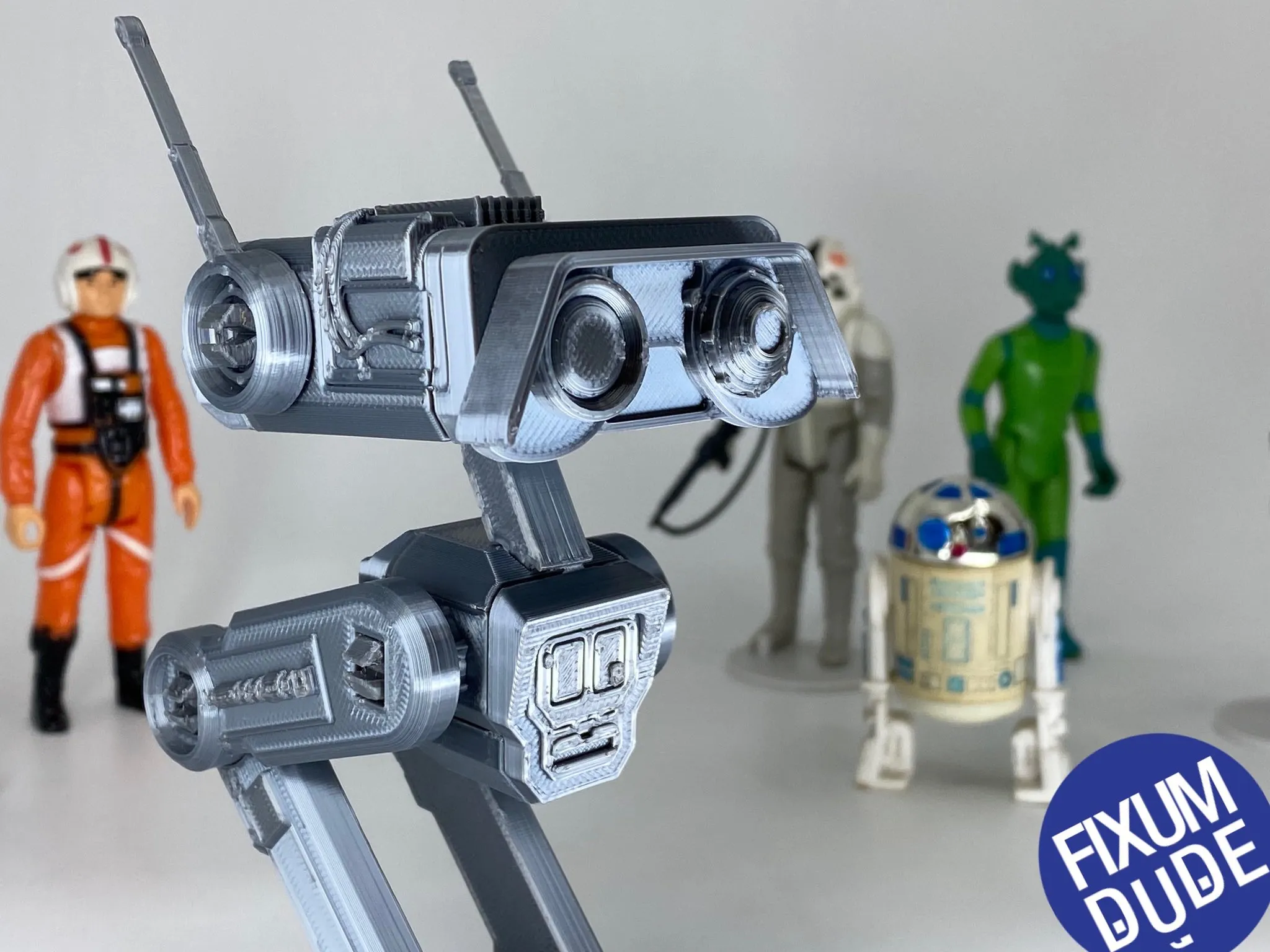 Mô hình droid BD-1 trong Star Wars phiên bản cải tiến 1.0