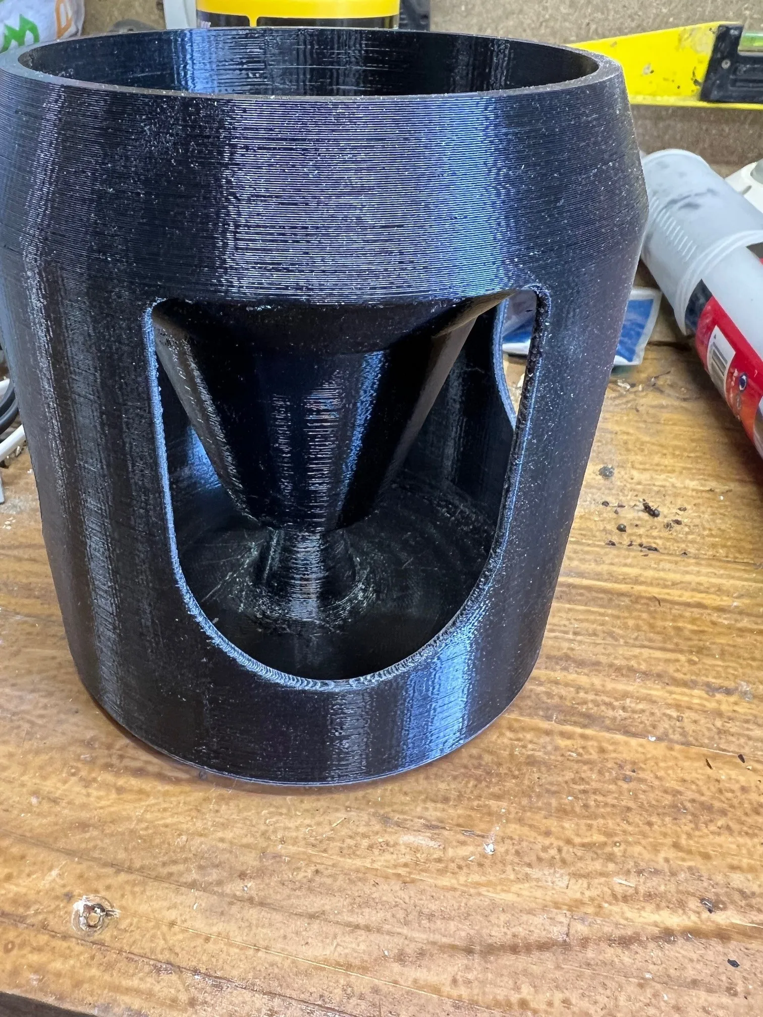 Máy cho ăn cho chim lớn bằng ống nhựa Ø115mm