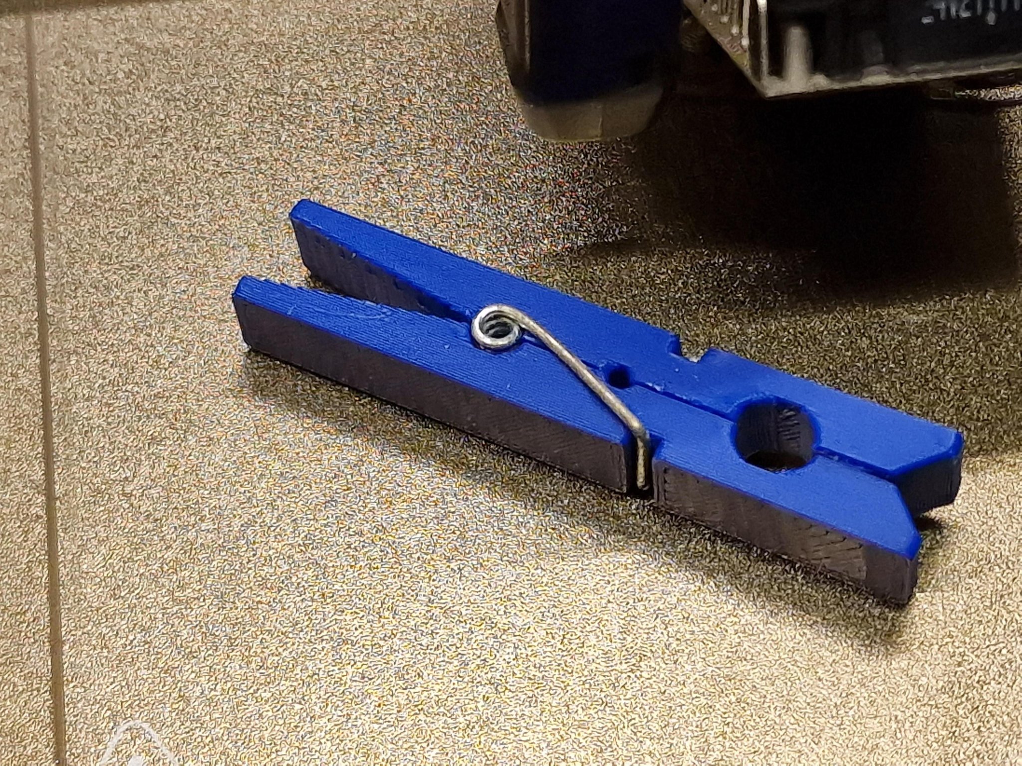 Kẹp quần áo gỗ cổ điển thay thế cho giặt ủi