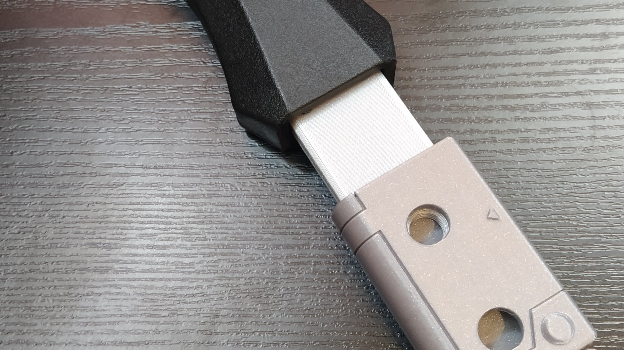 Giá đỡ đầu ghế văn phòng tùy chỉnh cho người cao 1.90m