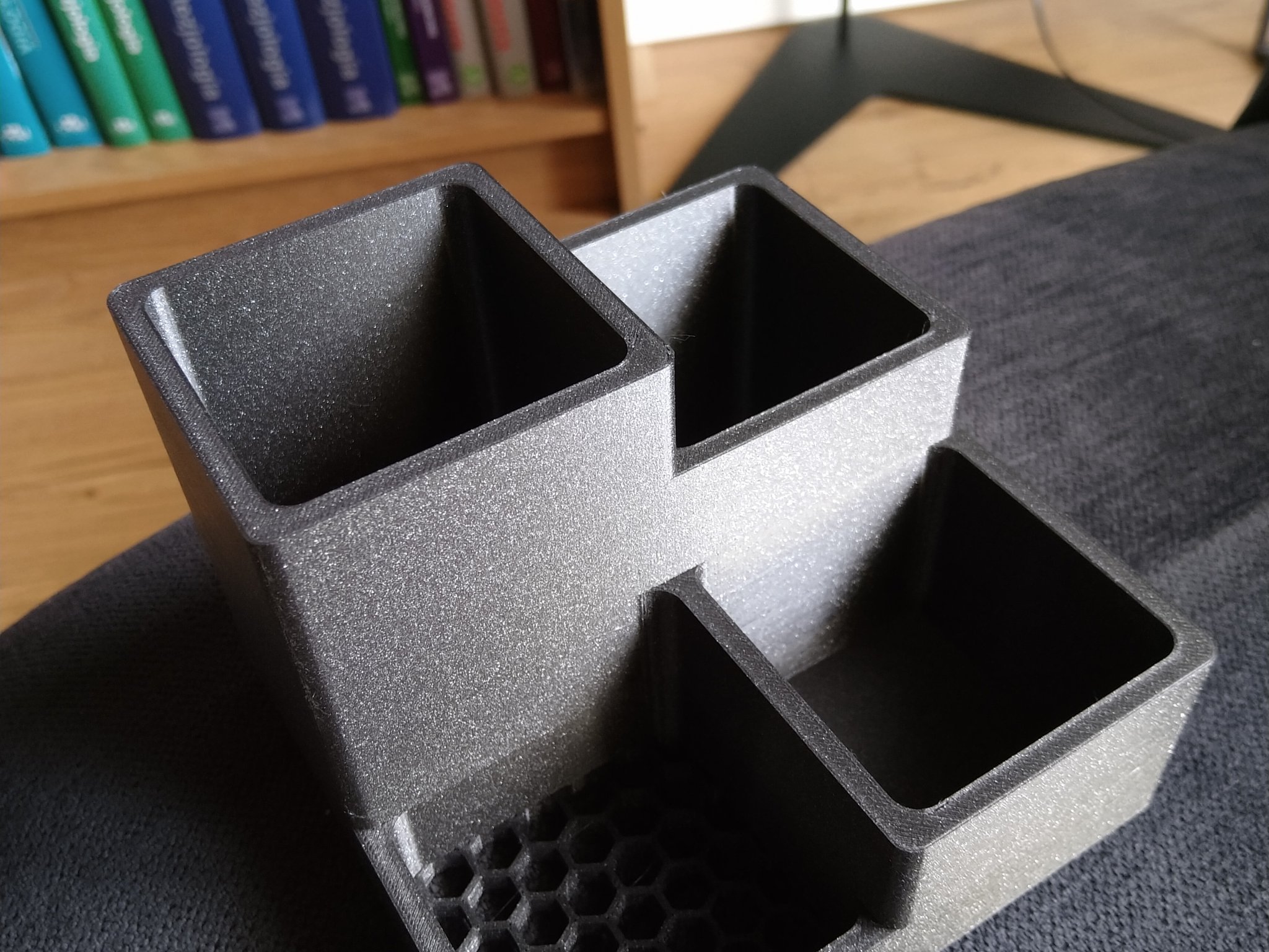 Giá đỡ dụng cụ văn phòng cho máy in 3D