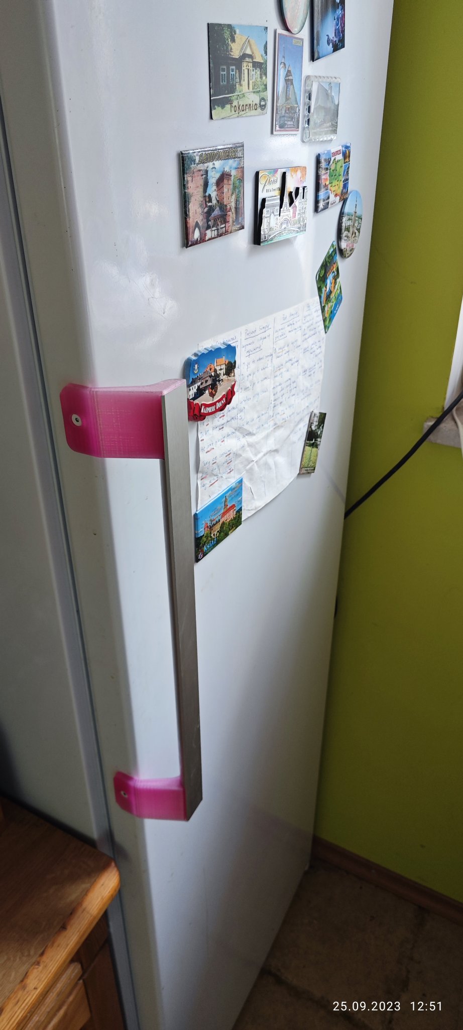 Tay nắm cửa thay thế cho tủ lạnh WHIRLPOOL SW8AM2YWR2