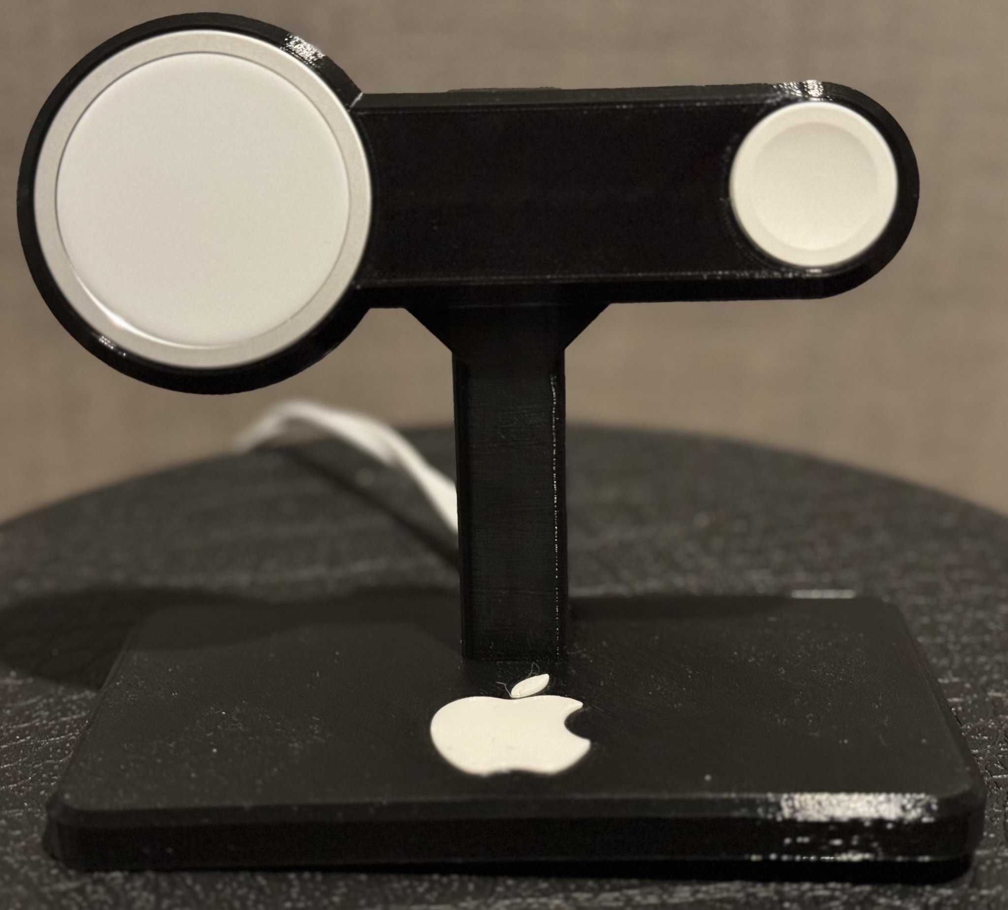 Đế sạc Apple Watch với ốp iPhone MagSafe 2