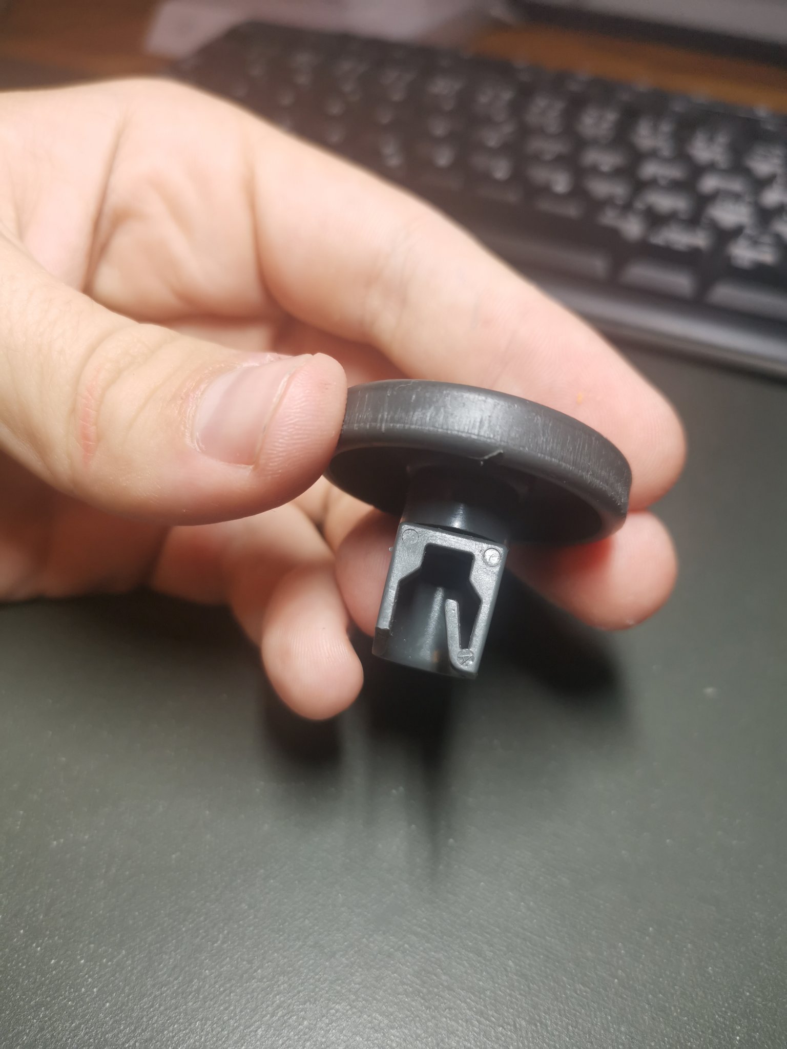 Bánh xe thay thế cho giỏ dưới của máy rửa chén Electrolux