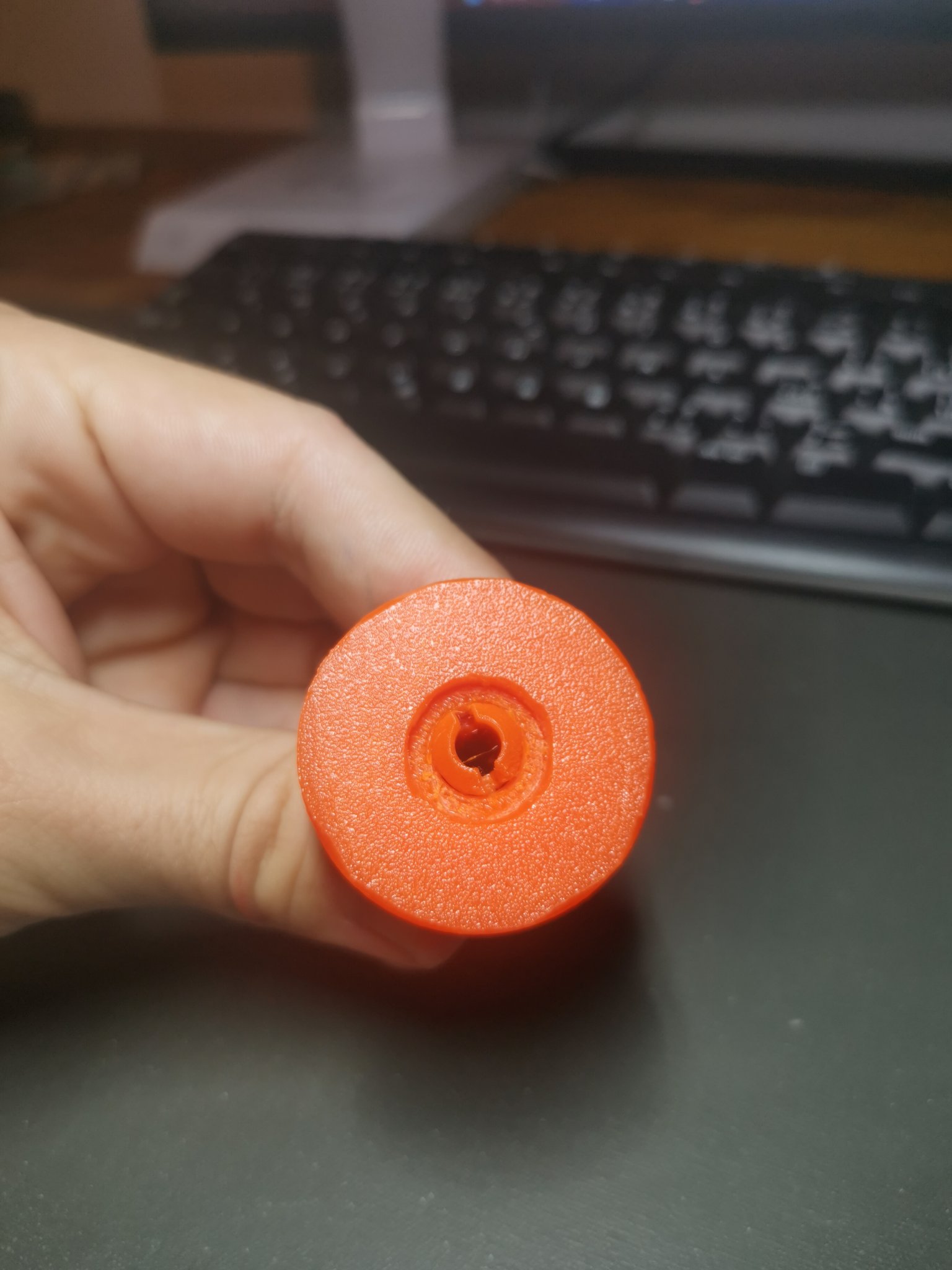 Bánh xe thay thế cho giỏ dưới của máy rửa chén Electrolux