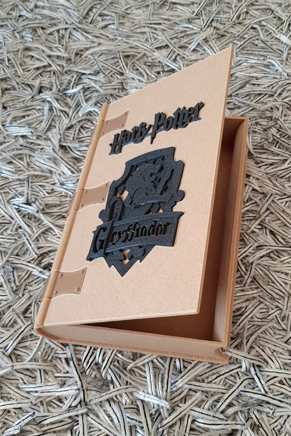 Hộp sách Harry Potter hình Gryffindor