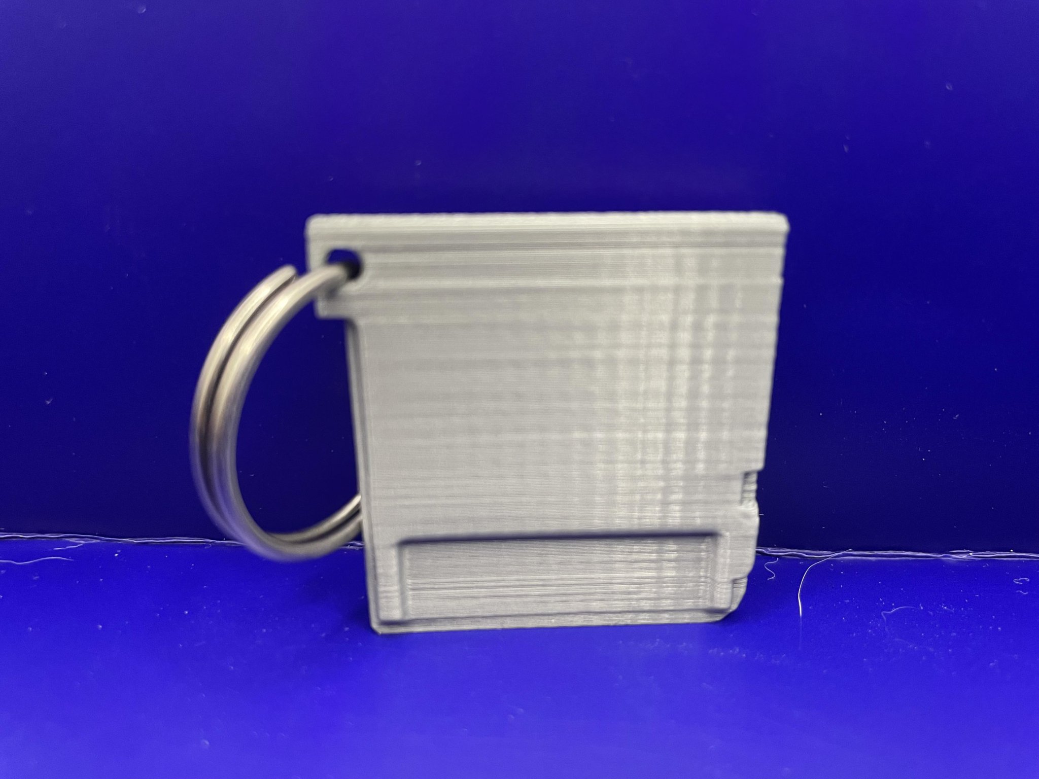 Móc khóa cartridge 3DS thiết kế trong Blender