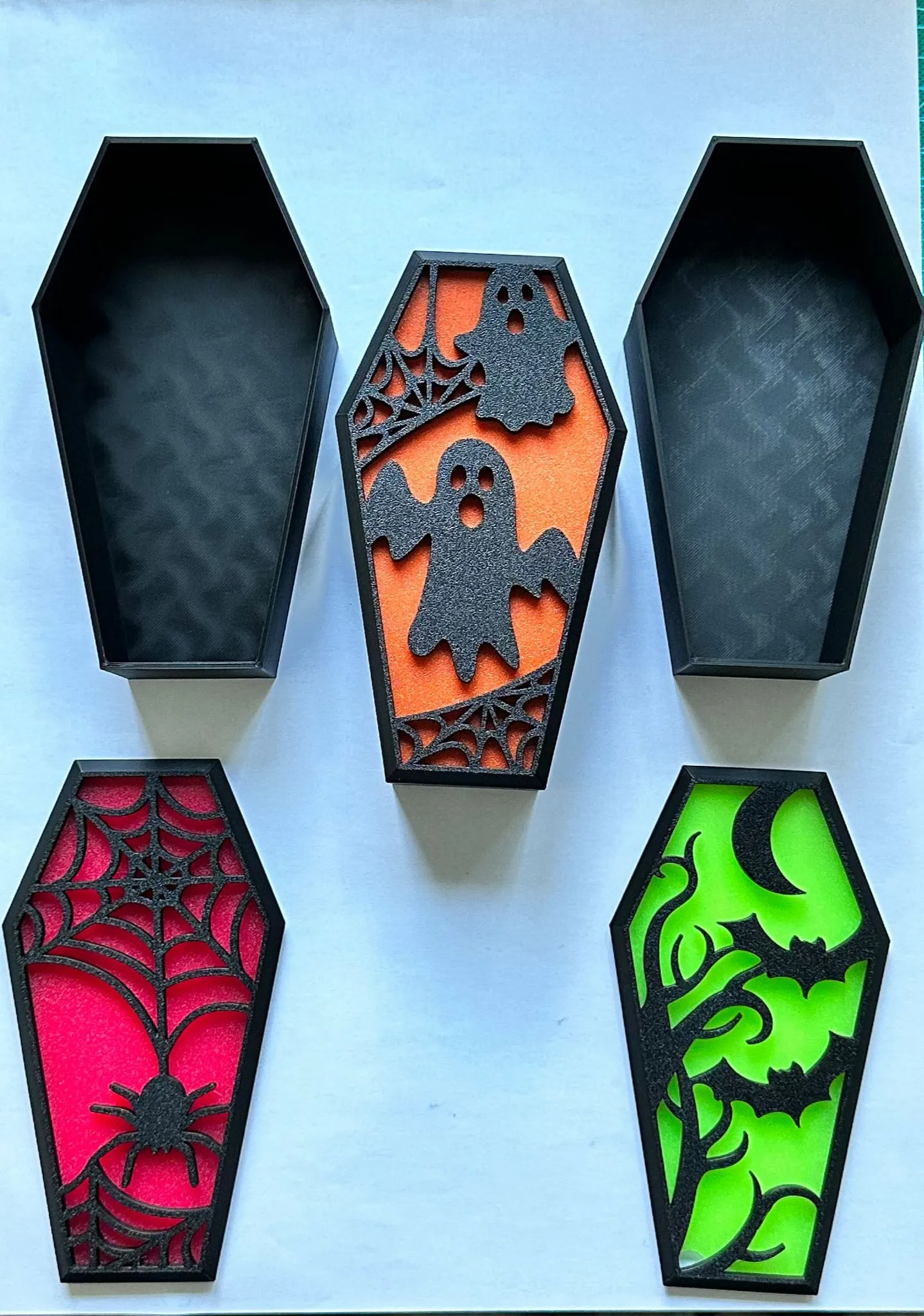 Kệ đựng quan tài kiêm hộp đèn Halloween