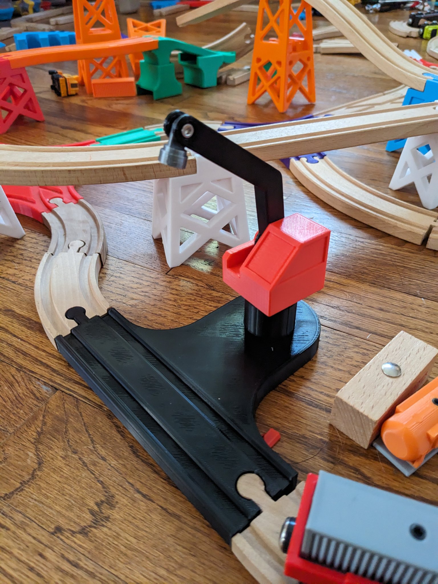 Cần cẩu nhỏ cho tàu gỗ Brio và Ikea