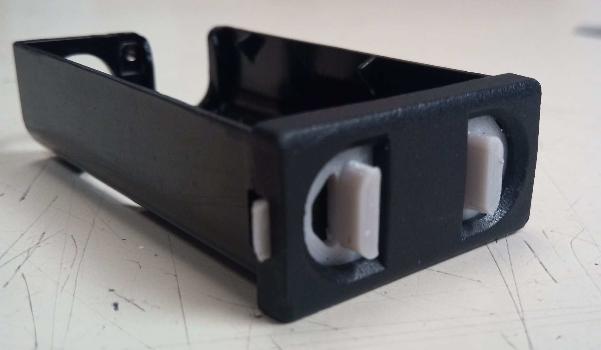 Kẹp pin thay thế cho micro không dây Sony