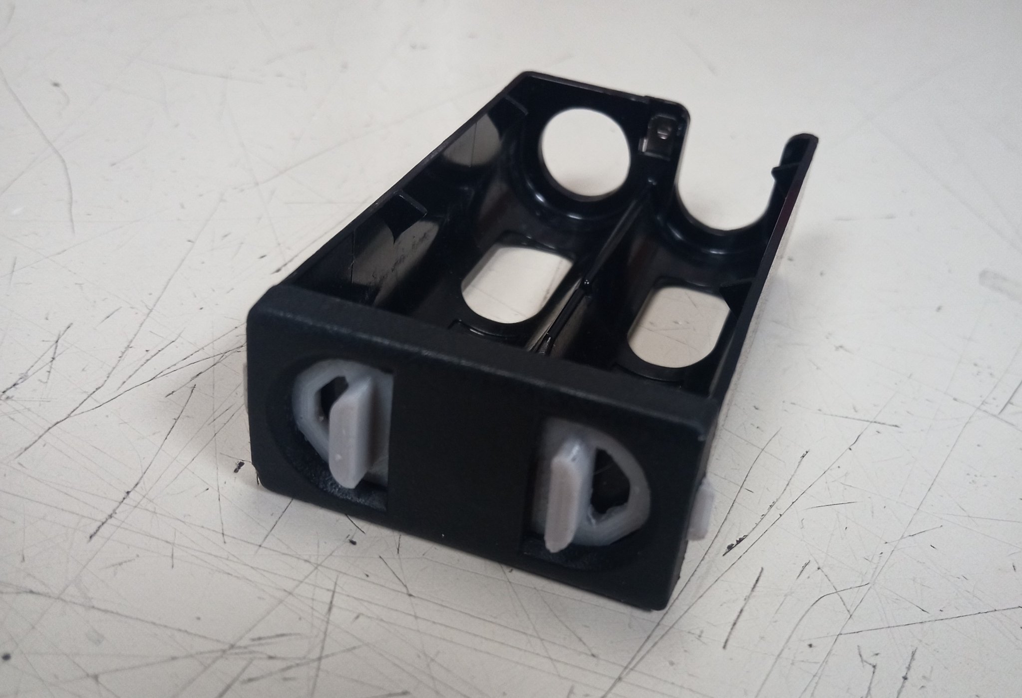 Kẹp pin thay thế cho micro không dây Sony