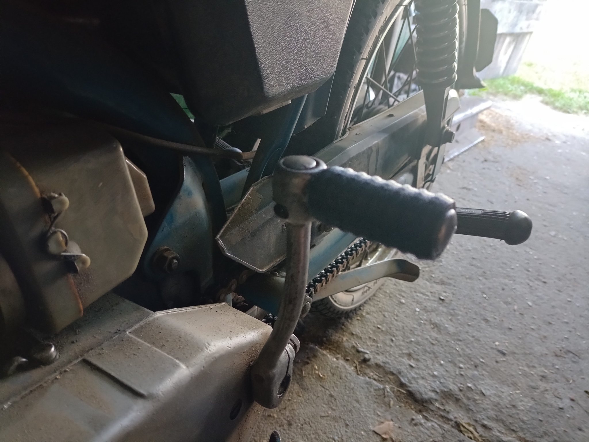 Guma kopnika cho xe Romet Ogar 205 bằng TPU