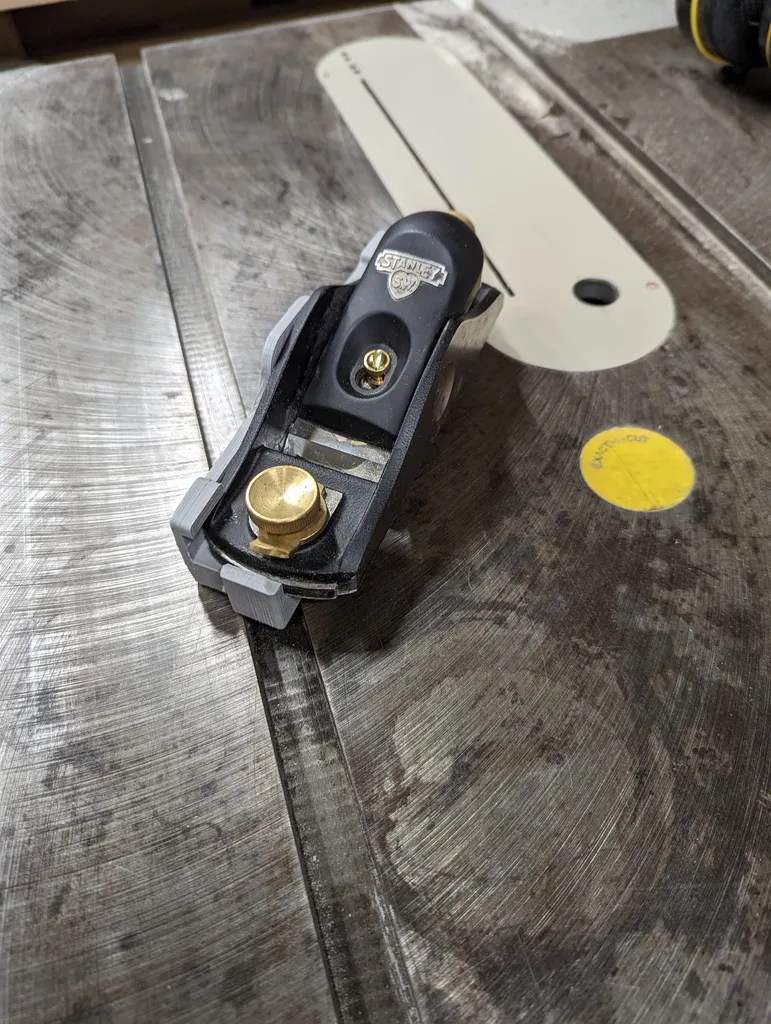 Rào chắn cho máy phay góc thấp Stanley 60-1/2