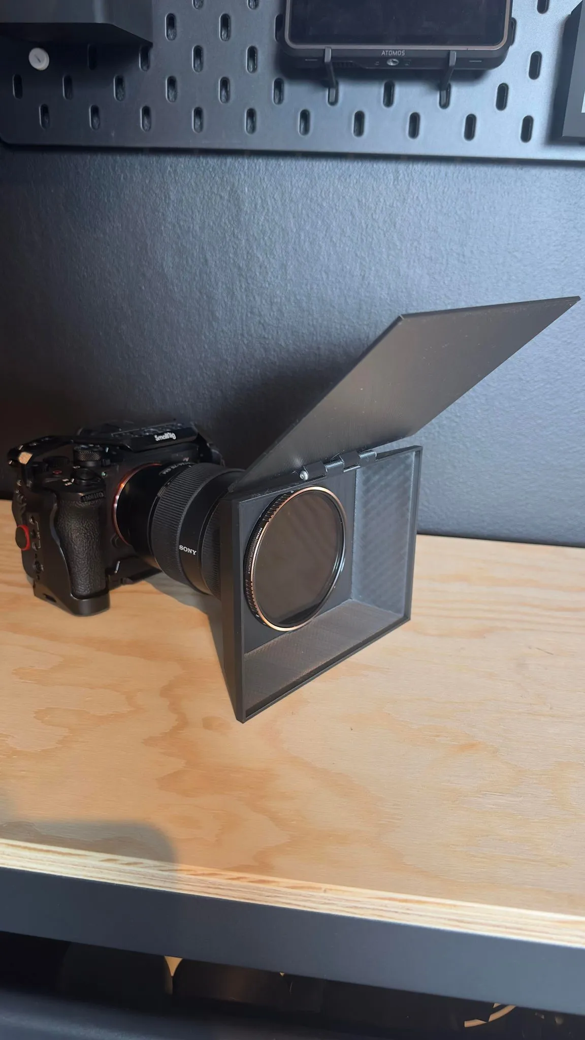 Giá đỡ mattbox cho camera với thiết kế tùy chỉnh