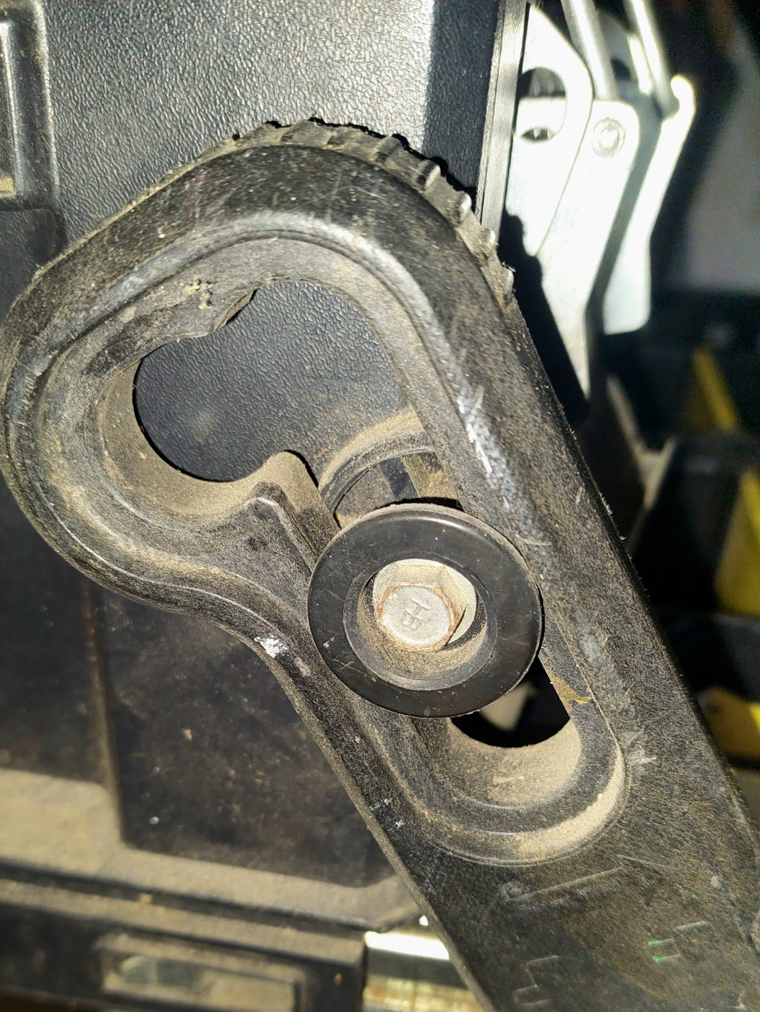 Hộp dụng cụ di động Stanley Fat Max với thiết kế cantilever