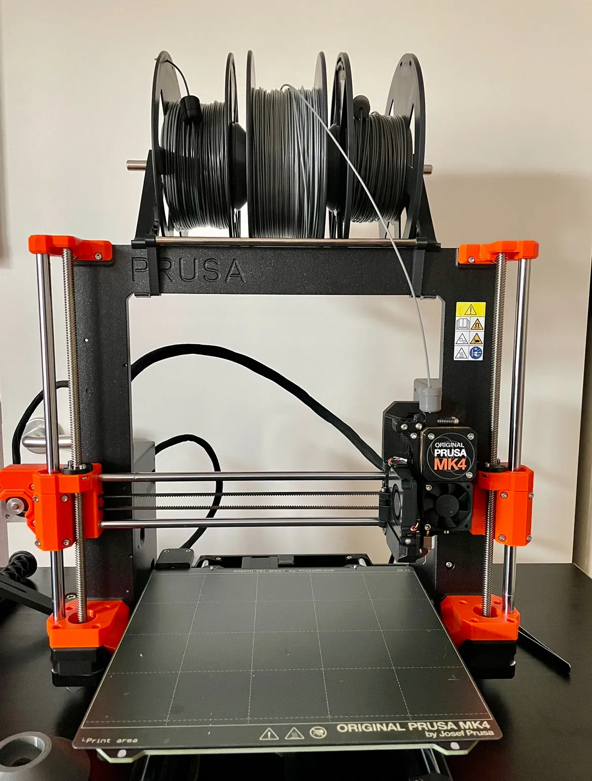 Giá đỡ cuộn filament MK4 với bi bạc đạn linh hoạt