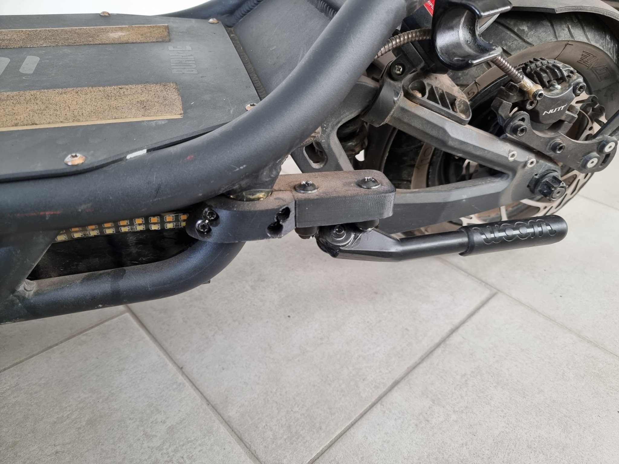 Nâng cấp giá đỡ xe đạp Woom cho Nami Burn-E 150/155mm