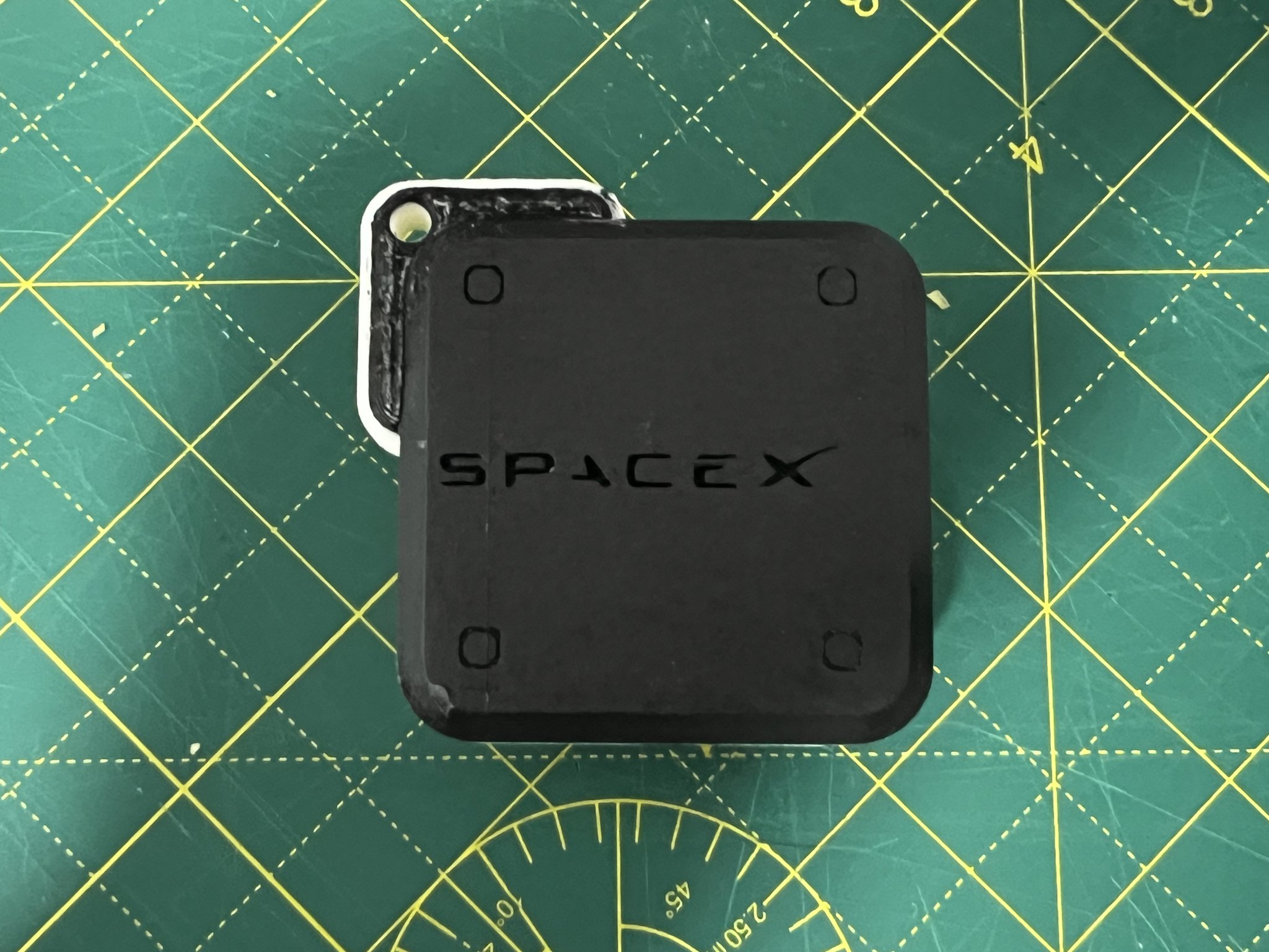 Móc khóa chunky với logo Space X