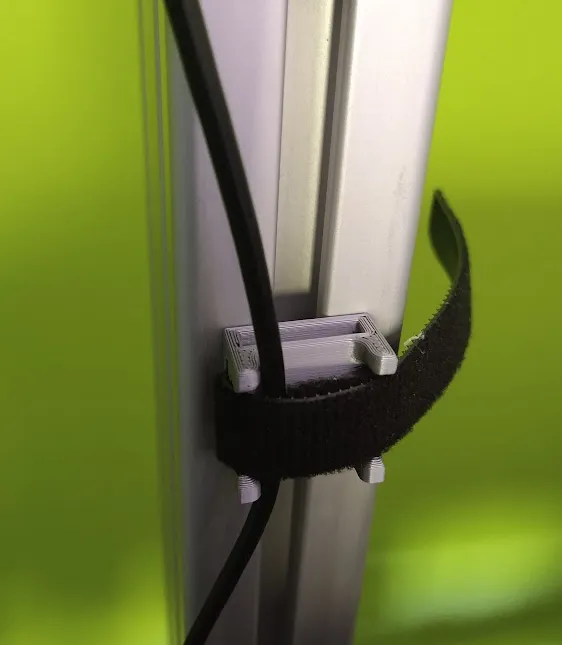 Quản lý cáp cho các profile ép 4040 / 4080