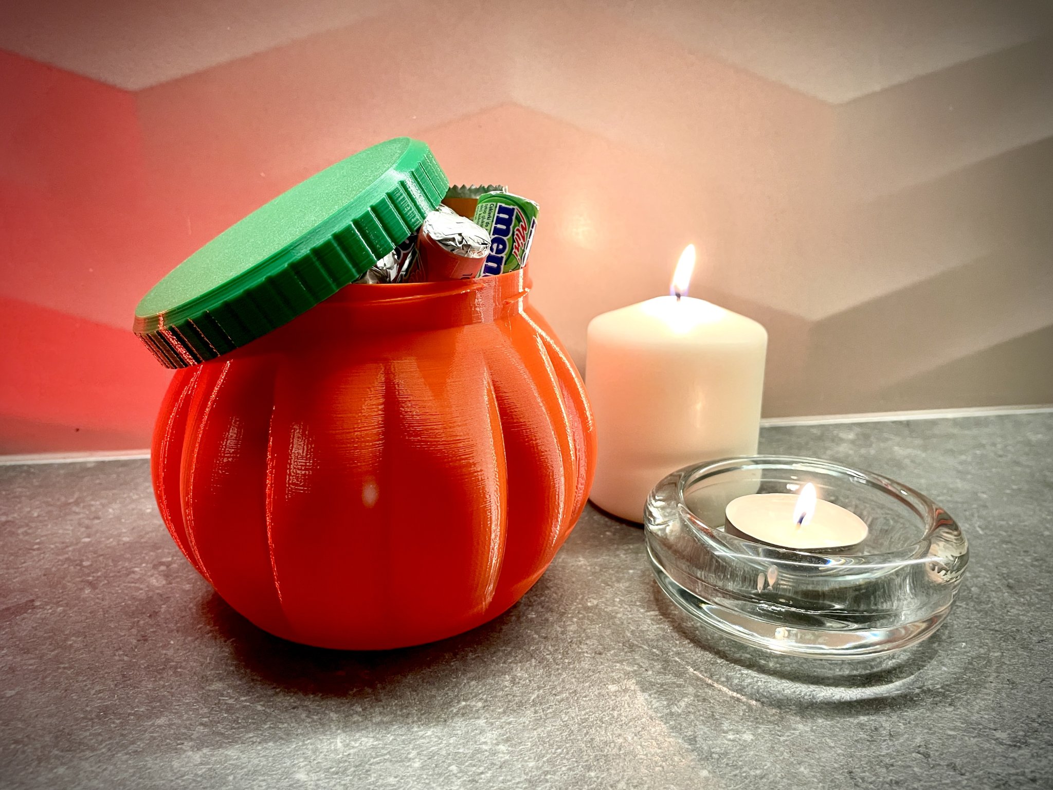 Bình hoa kiểu Halloween với nắp đa dạng kích thước