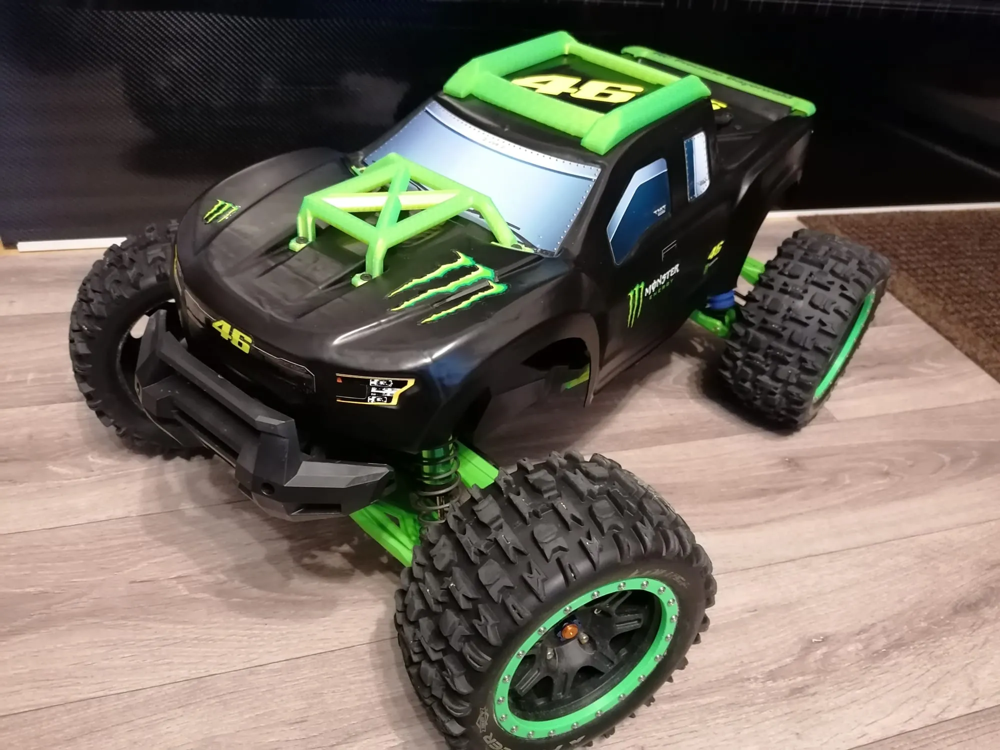 Bộ bảo vệ cho thân xe TMS của Traxxas X-Maxx
