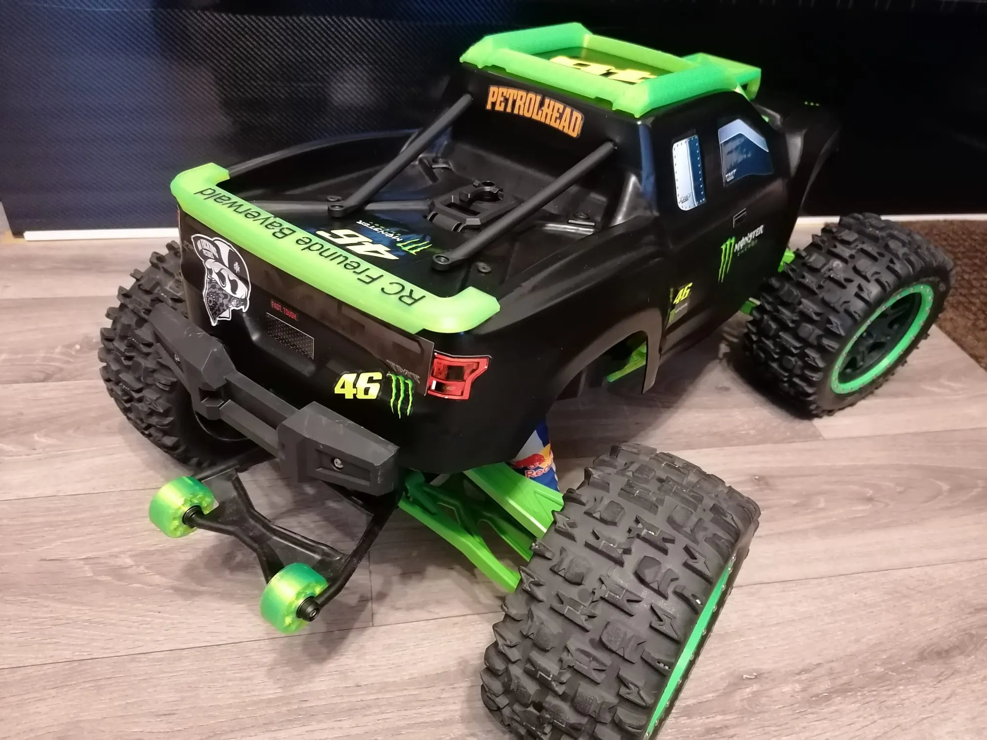 Bộ bảo vệ cho thân xe TMS của Traxxas X-Maxx