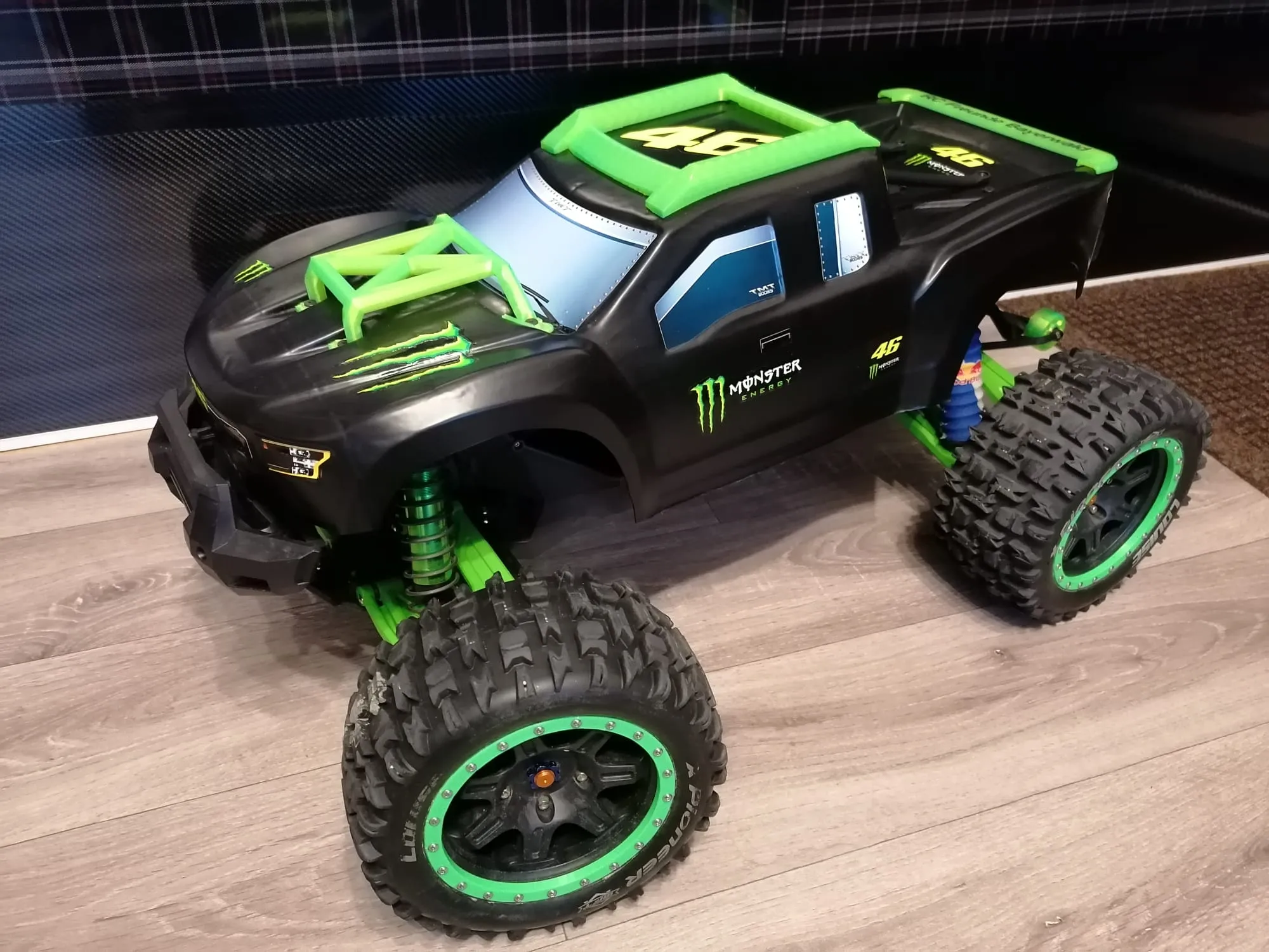 Bộ bảo vệ cho thân xe TMS của Traxxas X-Maxx