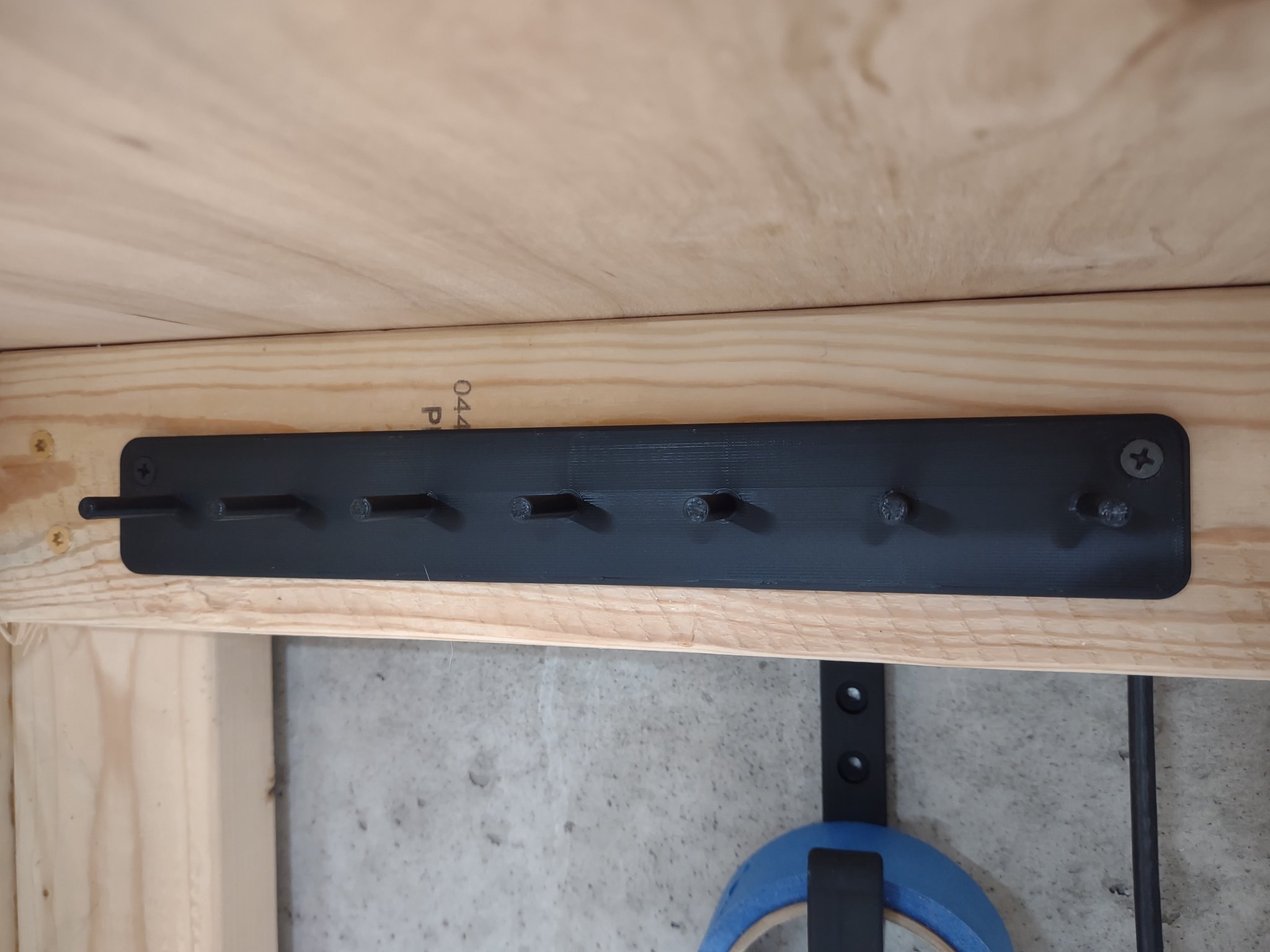 Giá đỡ bộ dụng cụ vặn đai Quinn Nut Driver