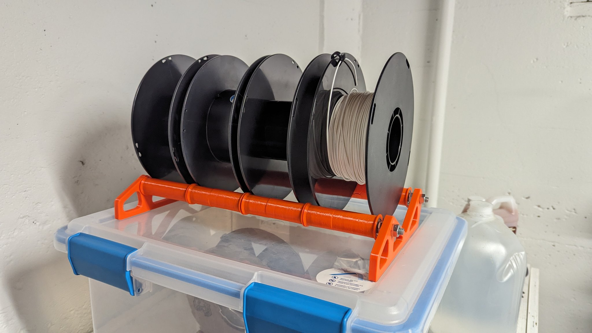 Giá đỡ cuộn đa năng cho hộp khô in 3D