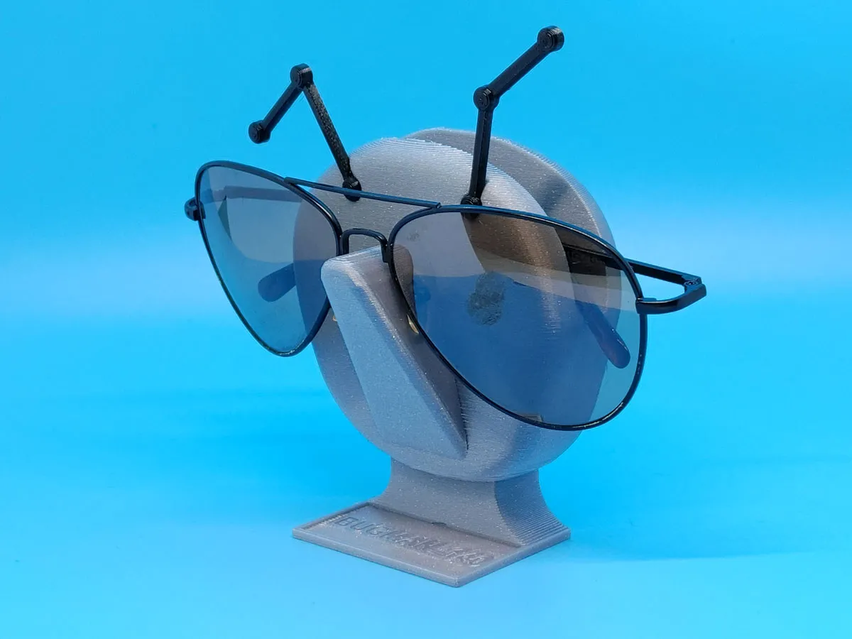 Giá đỡ kính Bugman_140 in 3D cho sinh nhật