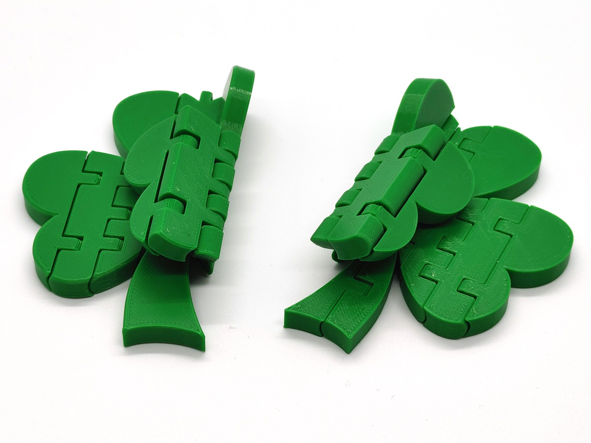 Vòng cổ và cỏ ba lá linh hoạt cho ngày lễ Thánh Patrick