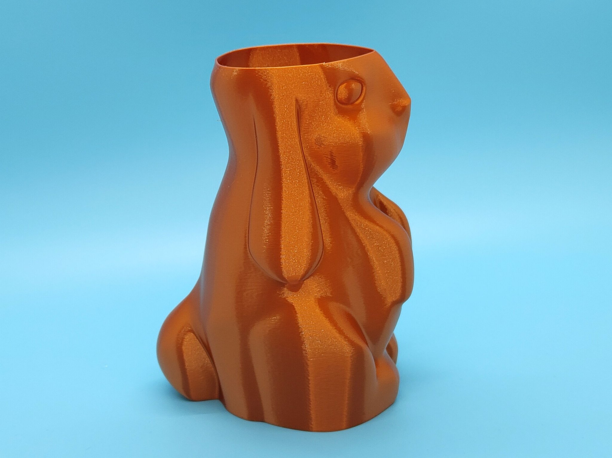 Bình hoa thỏ tai dài in theo chế độ xoắn ốc