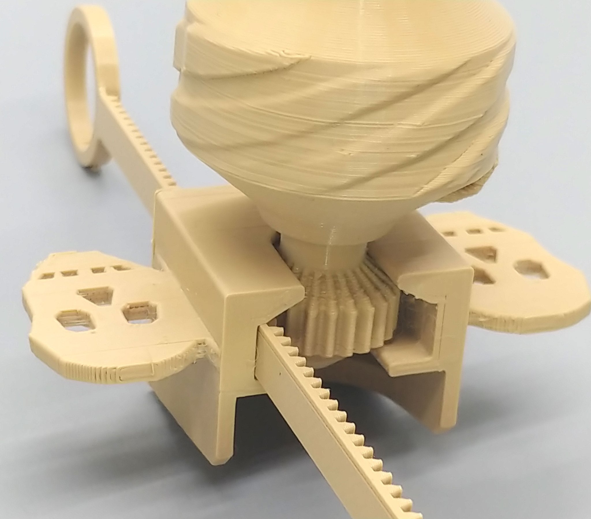 Trò chơi quay đỉnh quái vật Monster Mashers