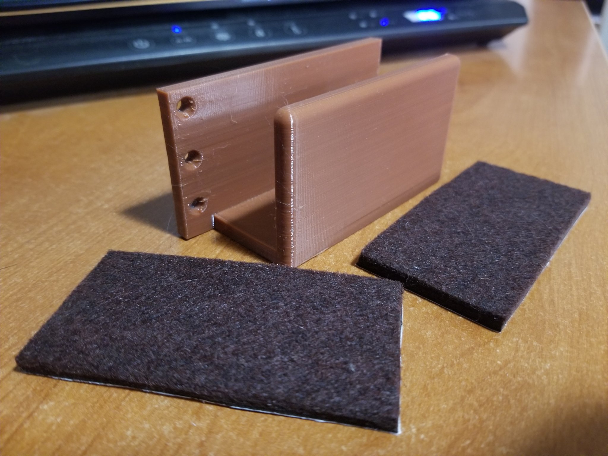 Trượt cửa kiểu "barn door" ACME Studio tùy chỉnh