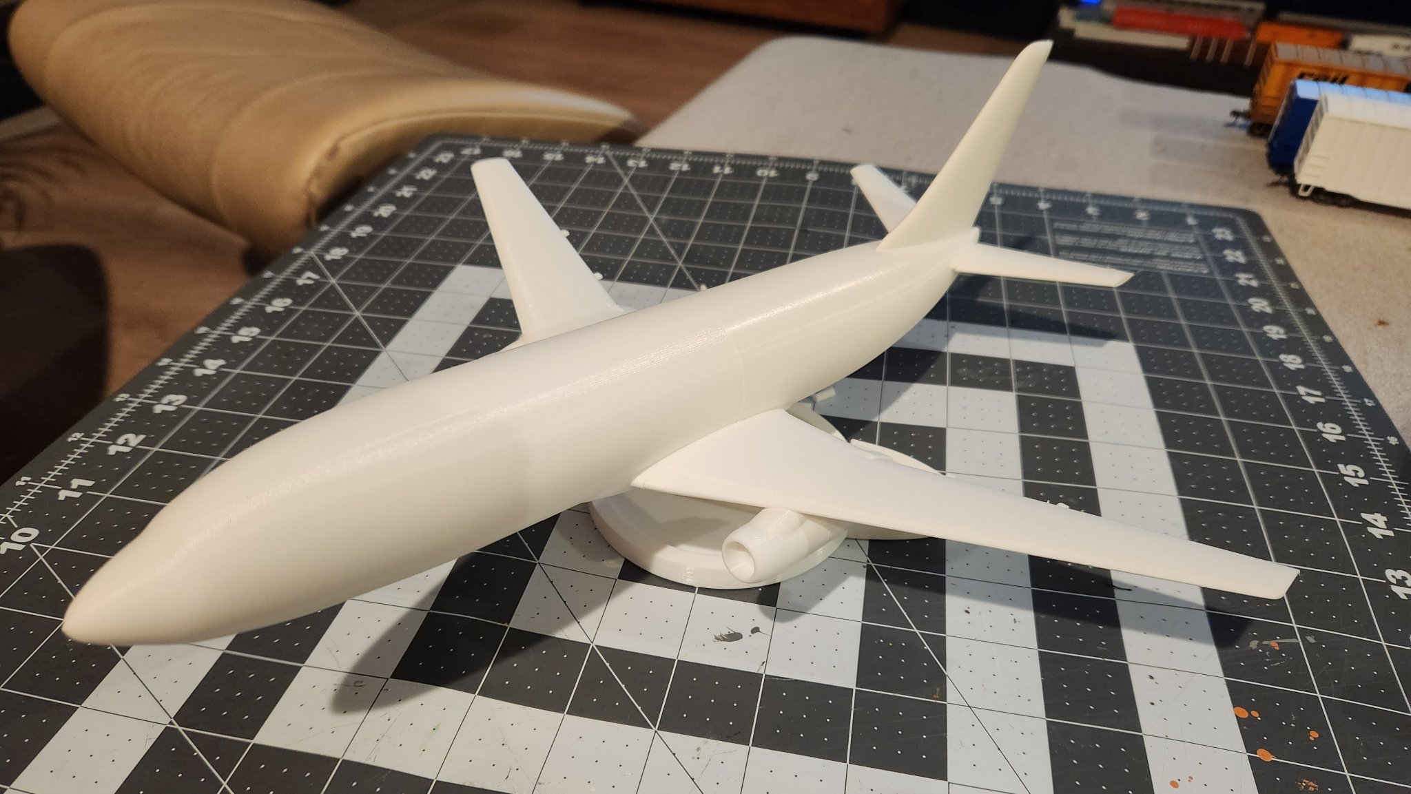 Mô hình máy bay Boeing 737-200 tỷ lệ 1:87