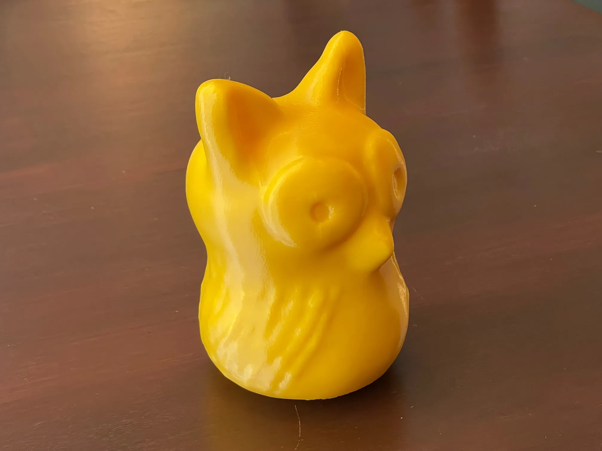 Cú vàng may mắn làm từ đất sét thời tiểu học