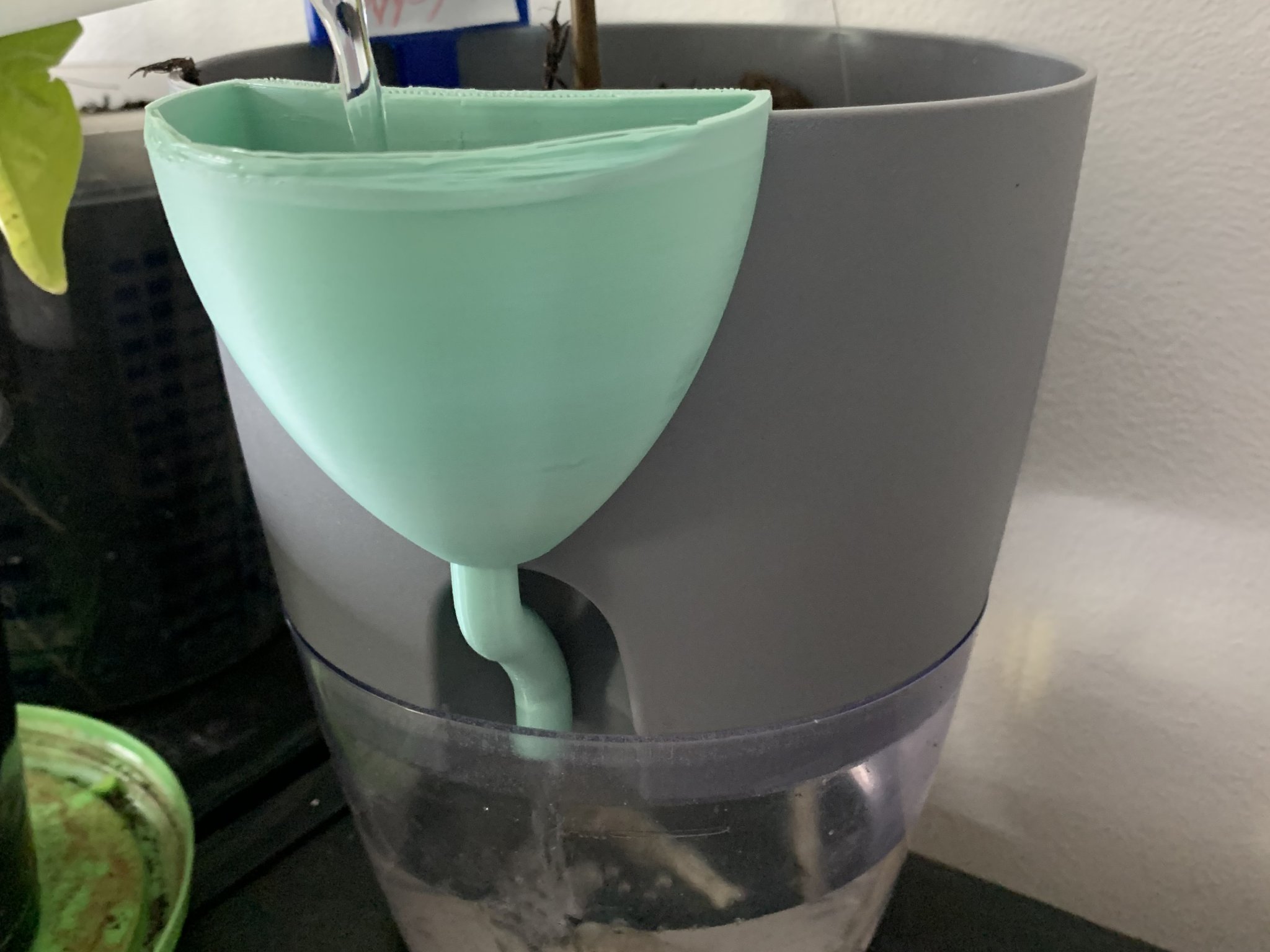 Chậu cây tự tưới 6 inch với khay dưới chặt chắn