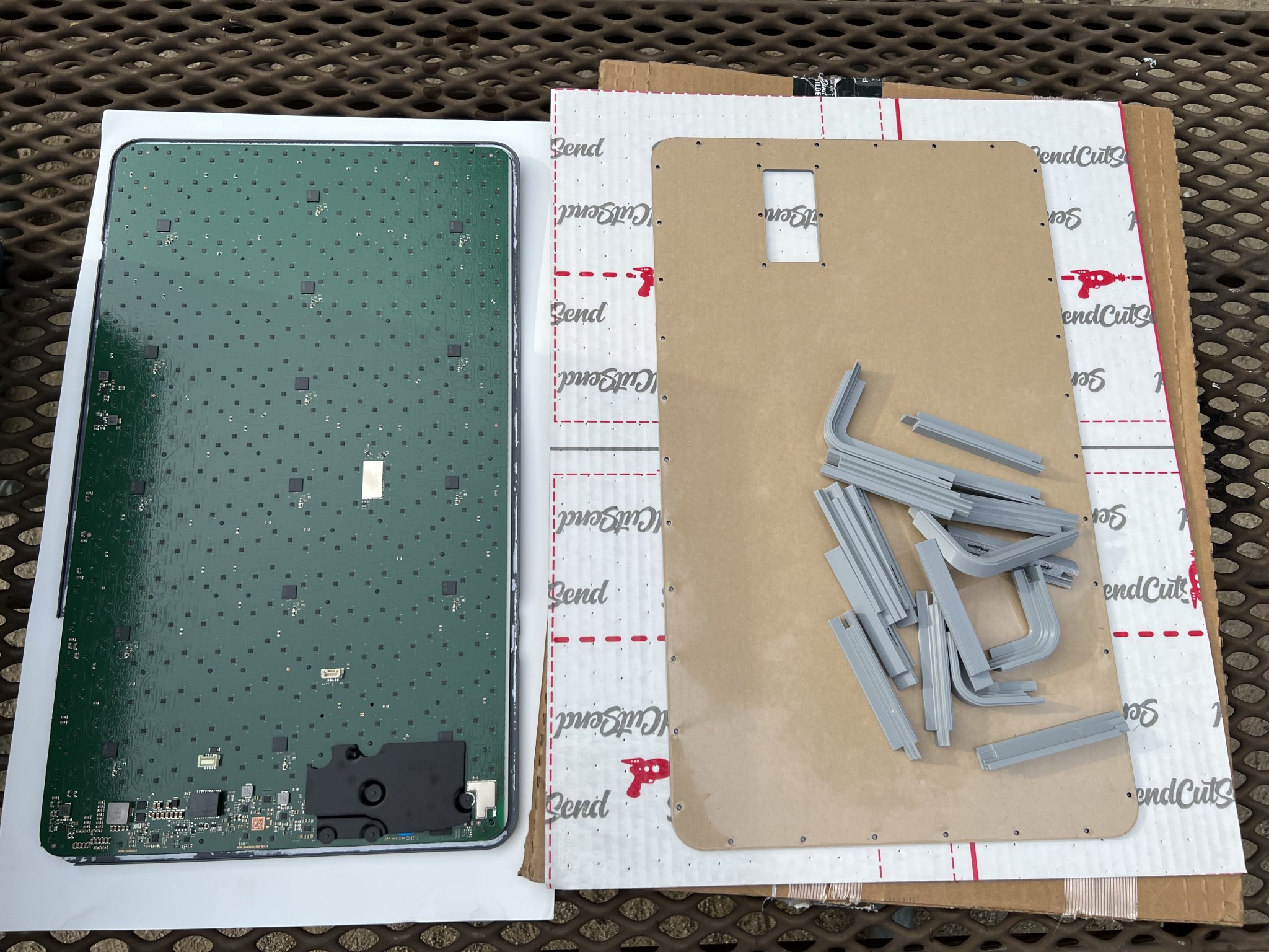 Giá đỡ phẳng cho đĩa hình chữ nhật Starlink