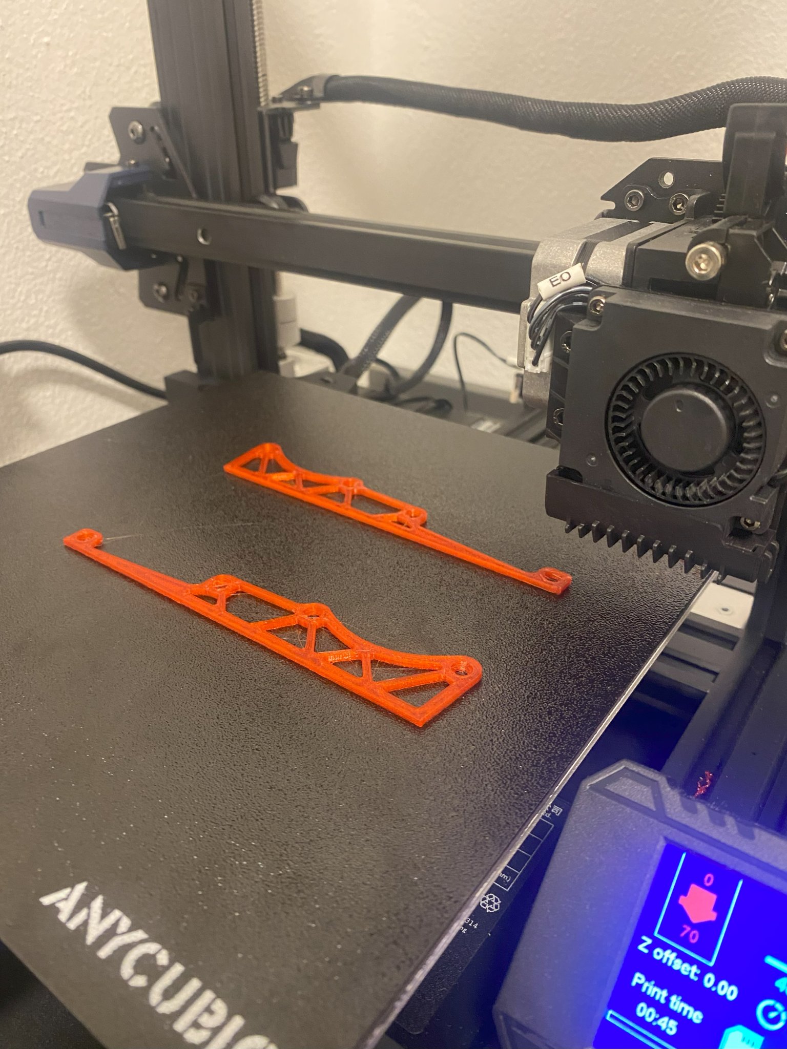 Giá đỡ smartphone với cấu trúc chắc chắn